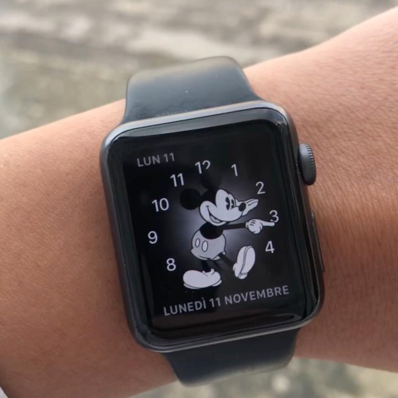 Vendo Apple Watch serie uno in perfette condizioni - Depop