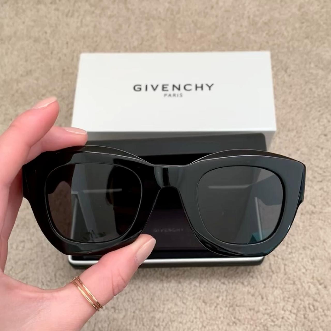 givenchy 7060