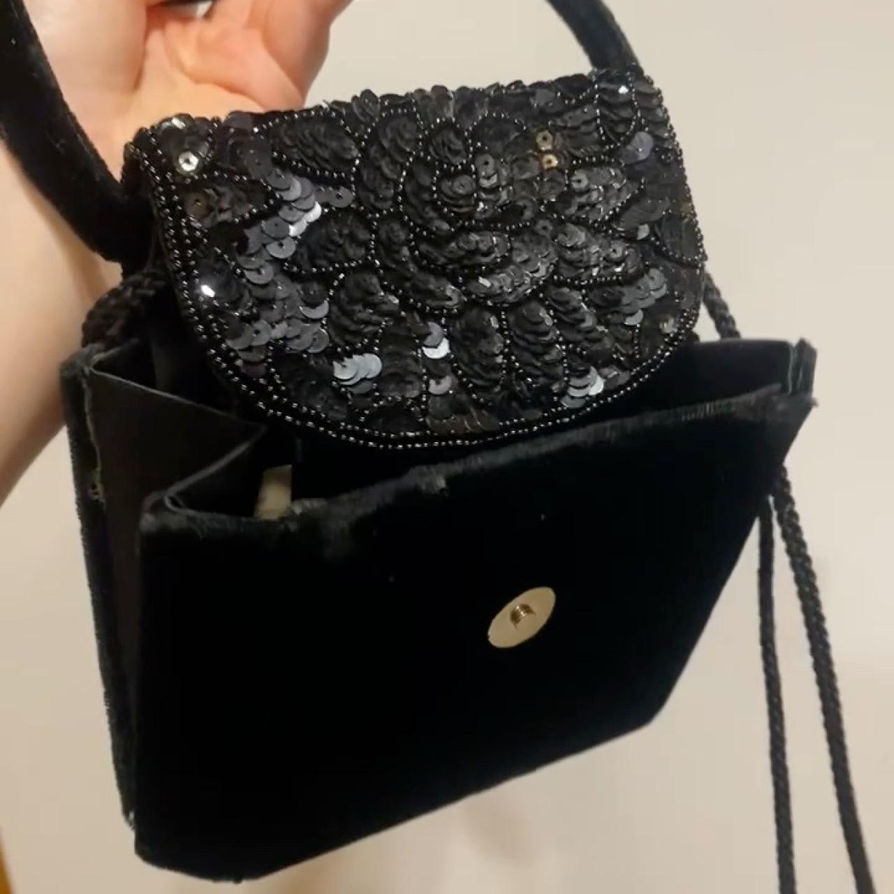 item listed by reggiesrecycledclothing