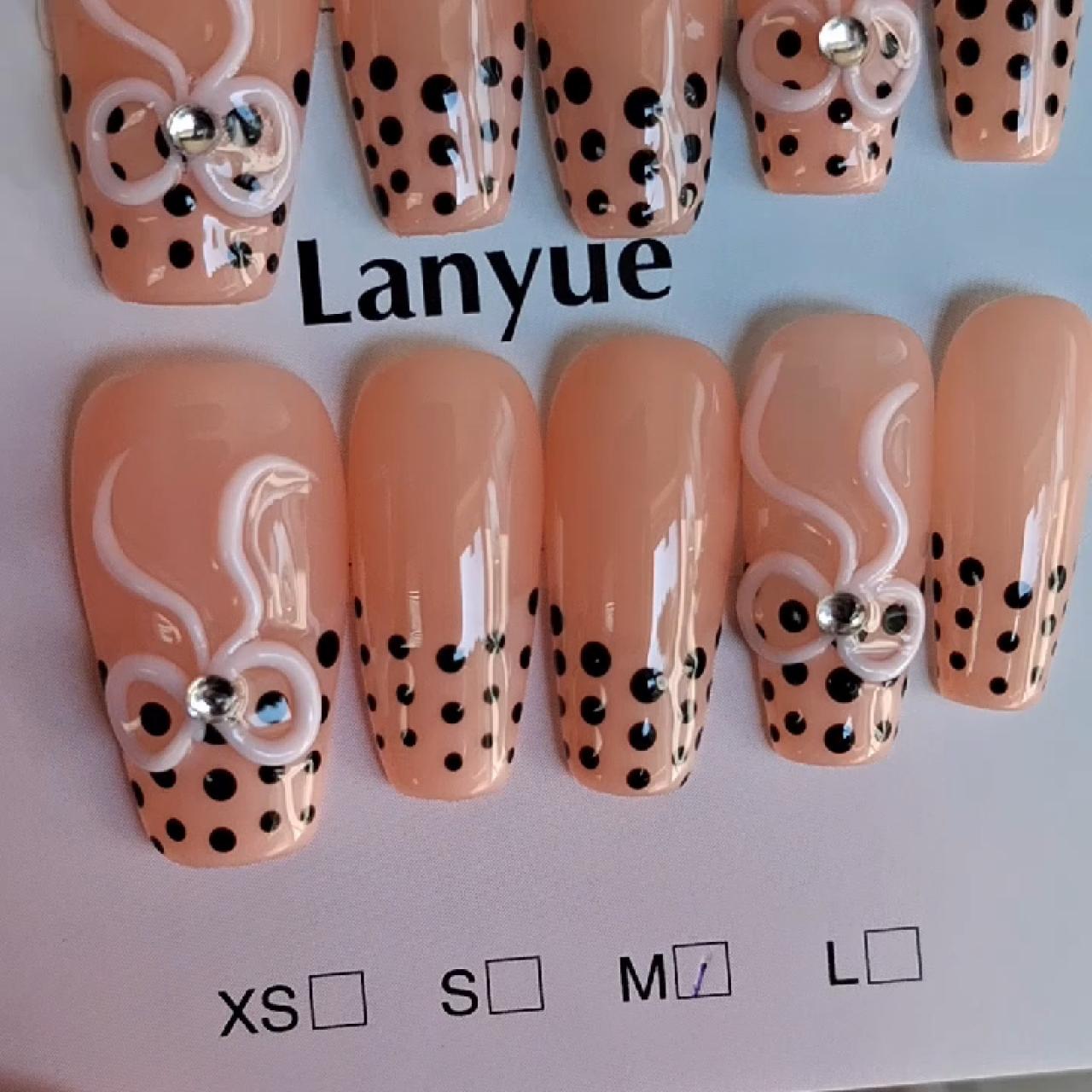 item listed by ilova_1983