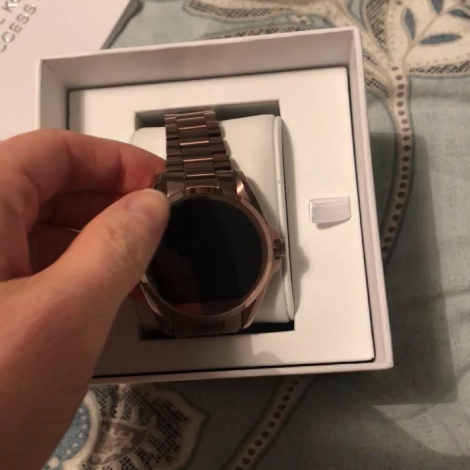 michael kors smartwatch sable