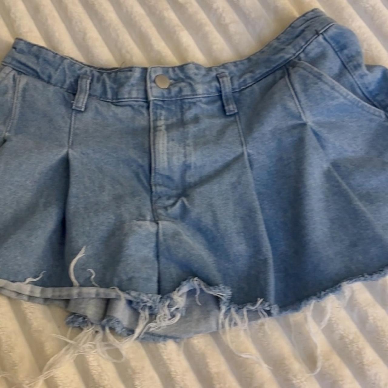 item listed by secndchancecloset