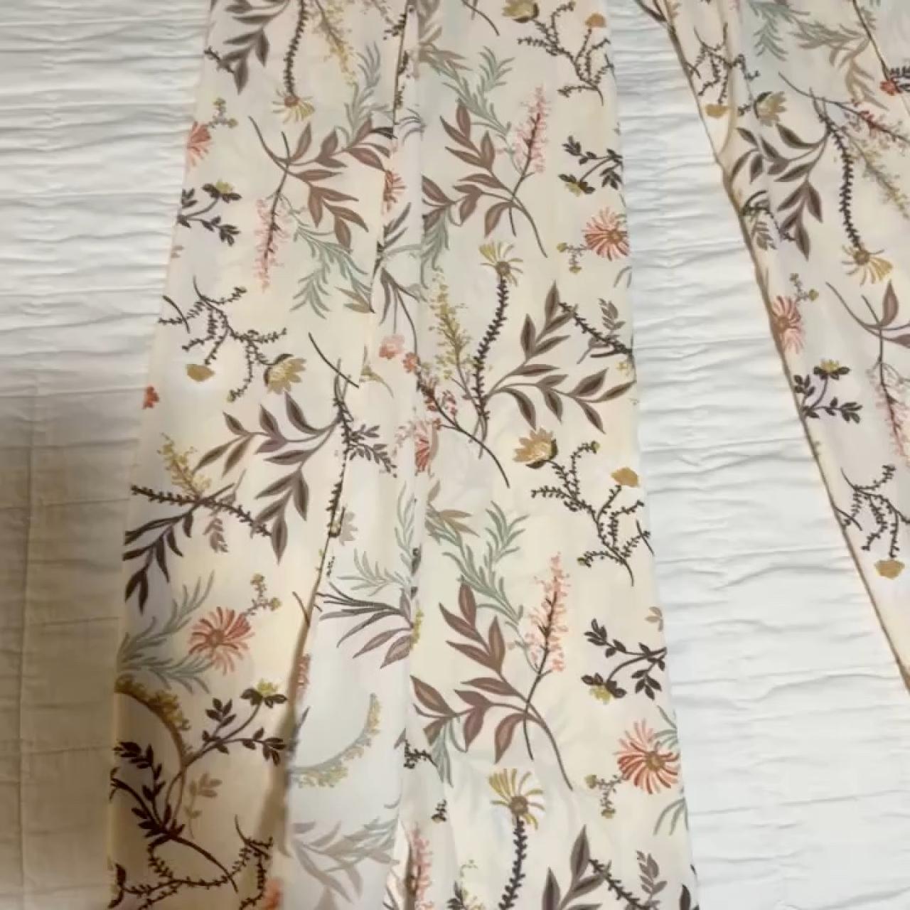 item listed by 2fancy2day
