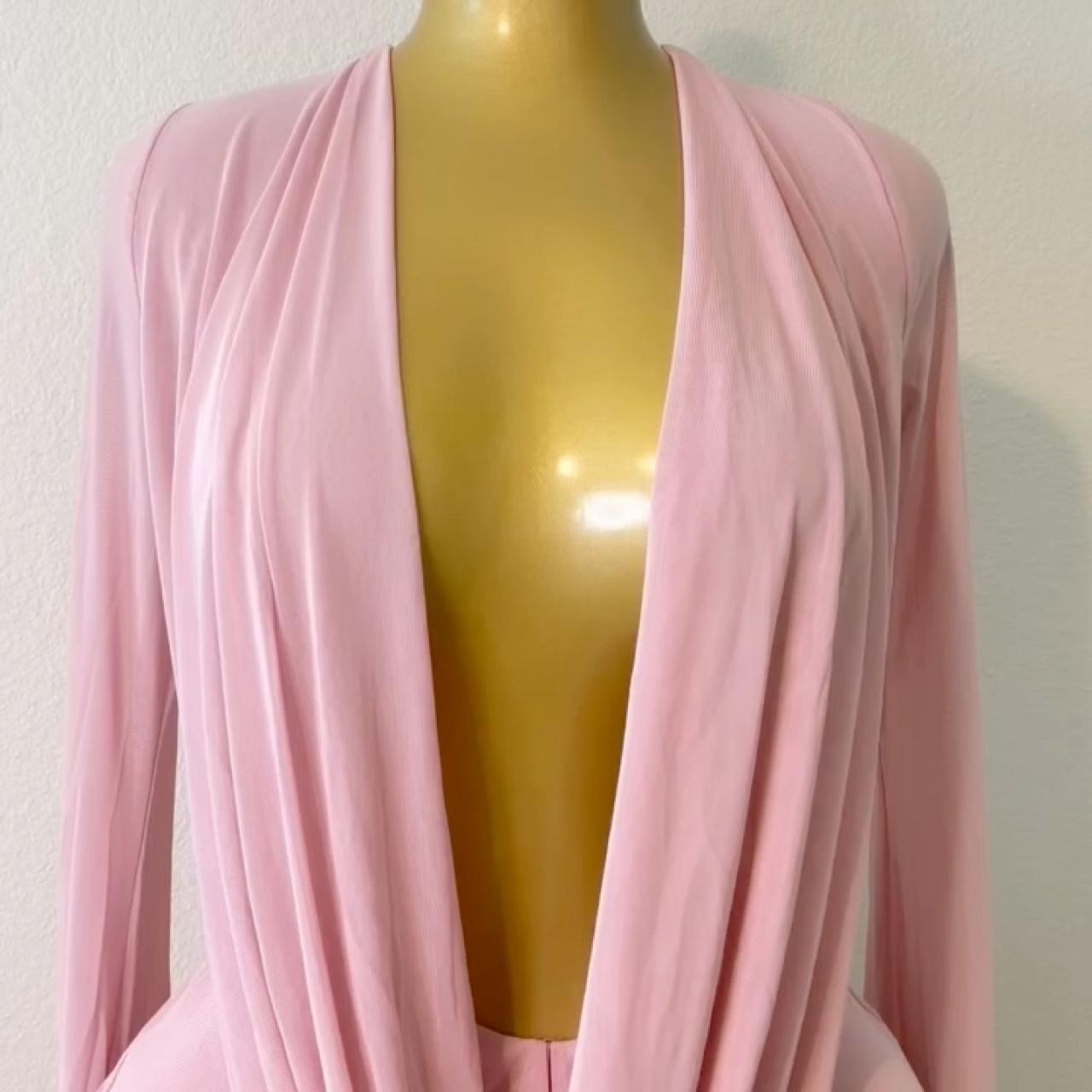 item listed by velouraofficial
