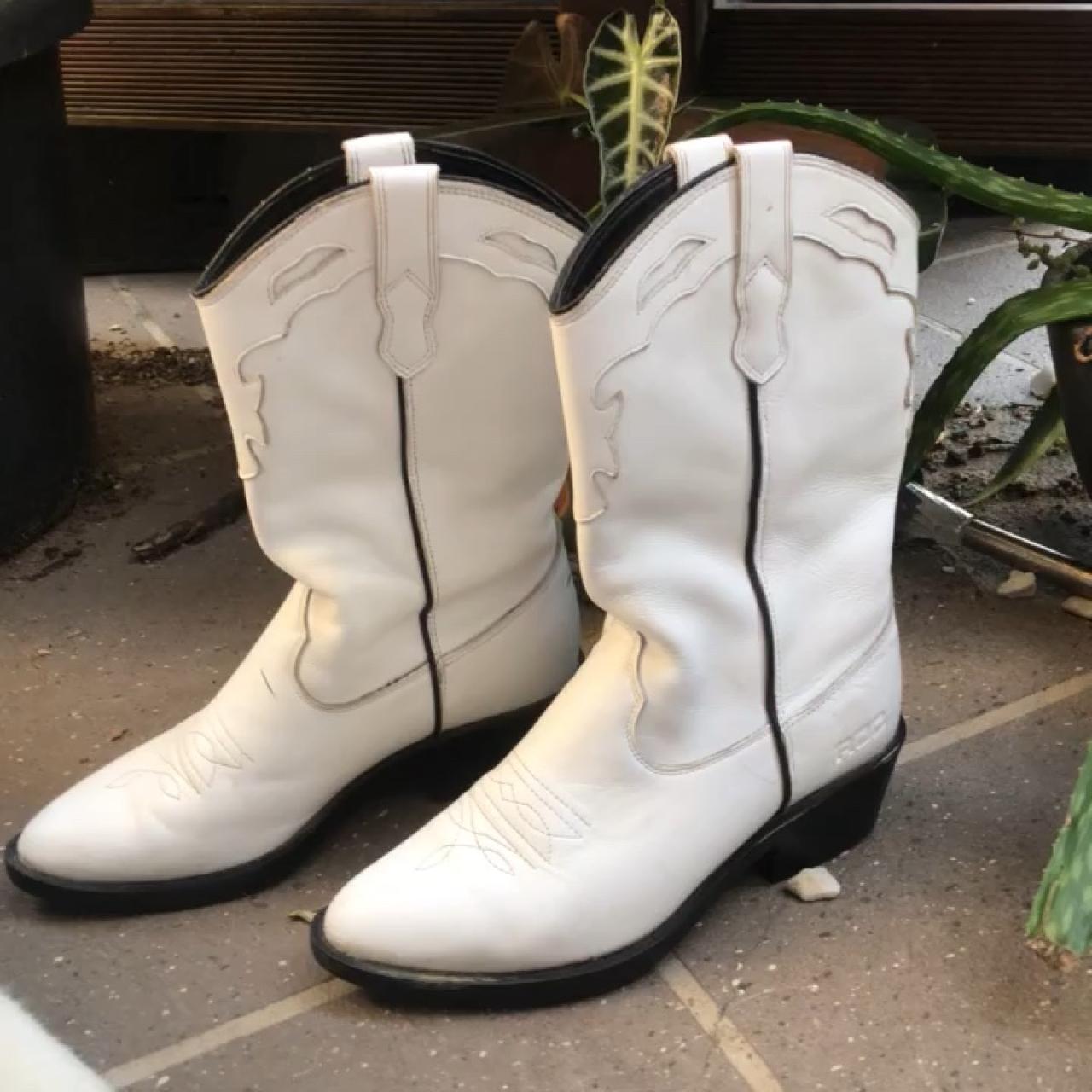 roc boots indio white