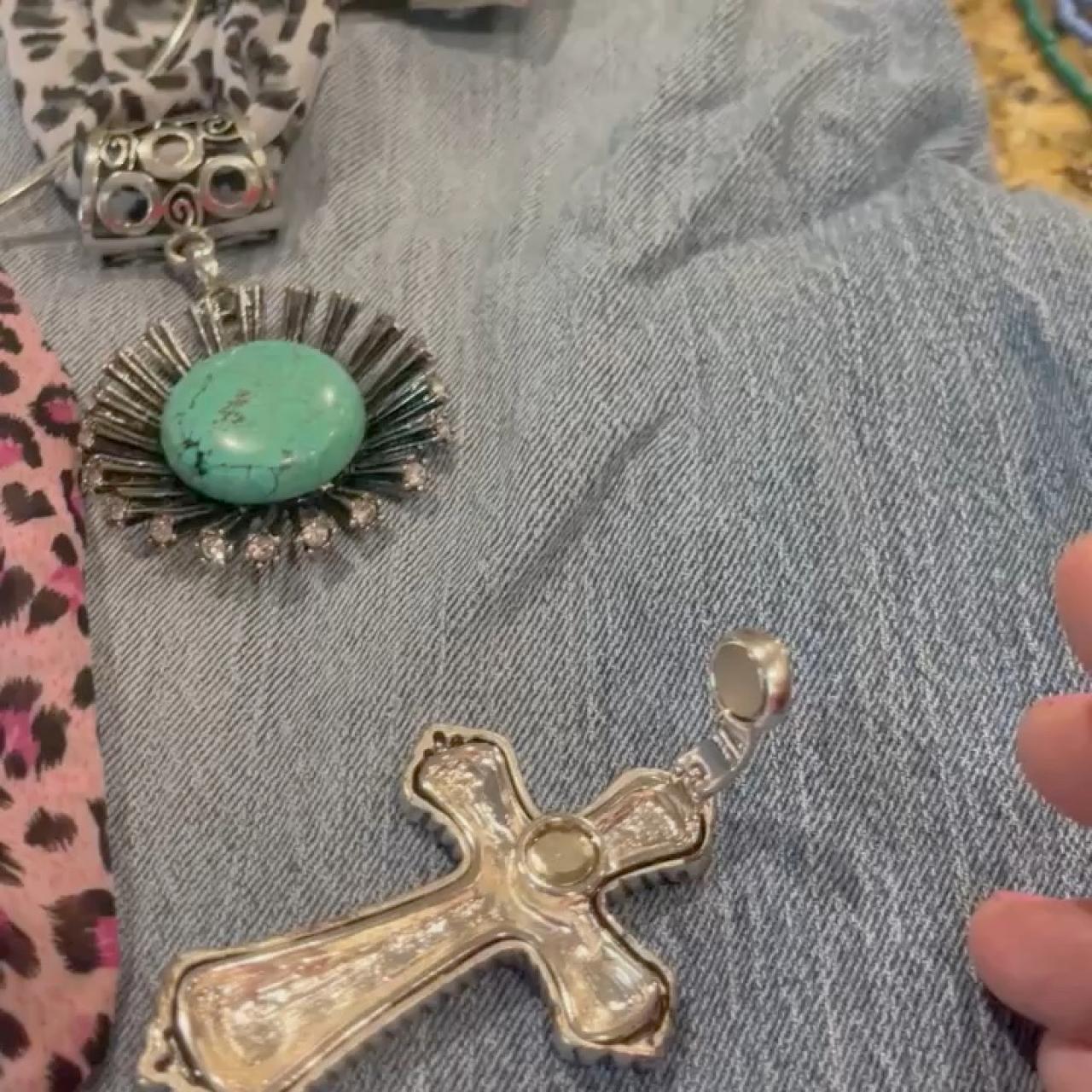 item listed by big_amy