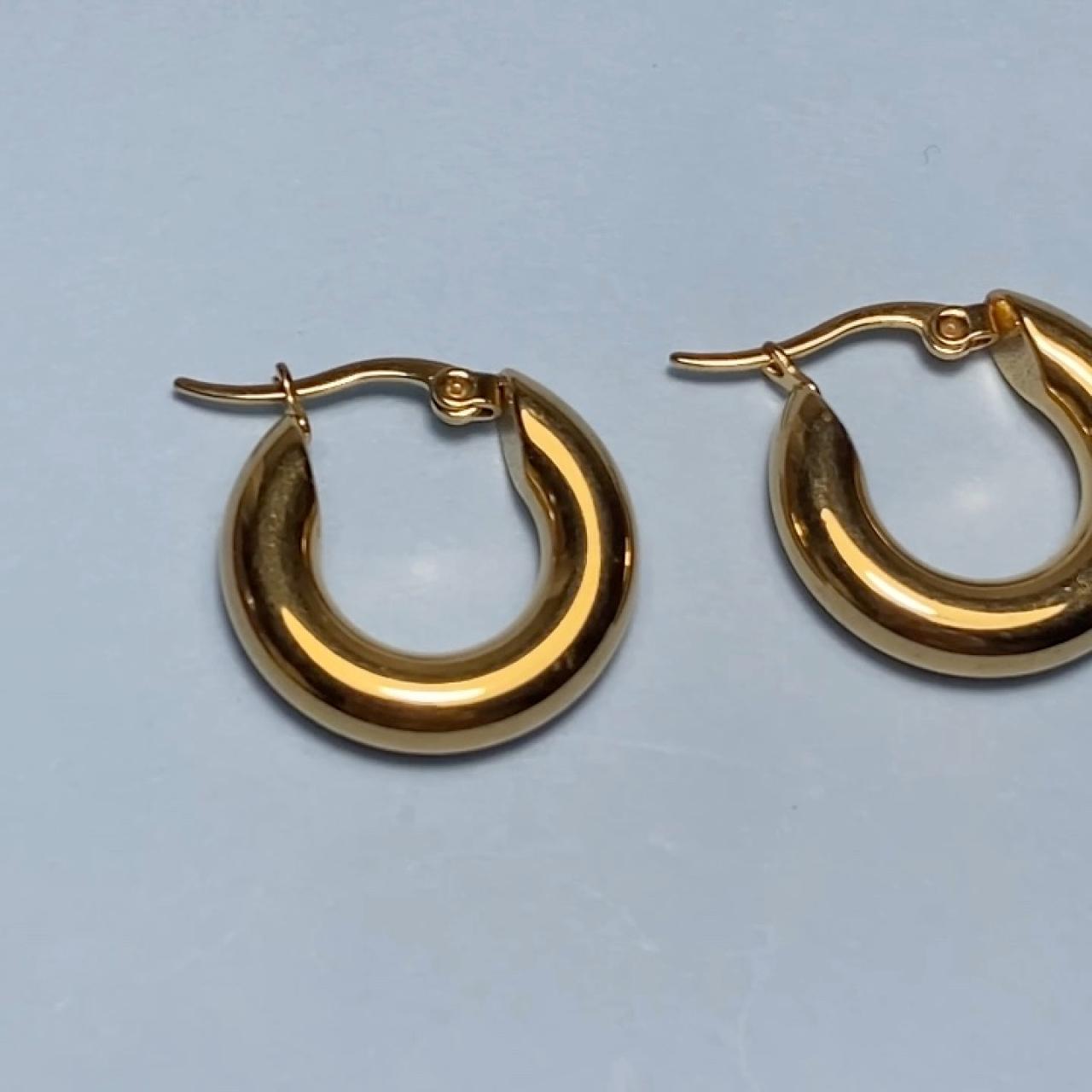 item listed by nicoleduff