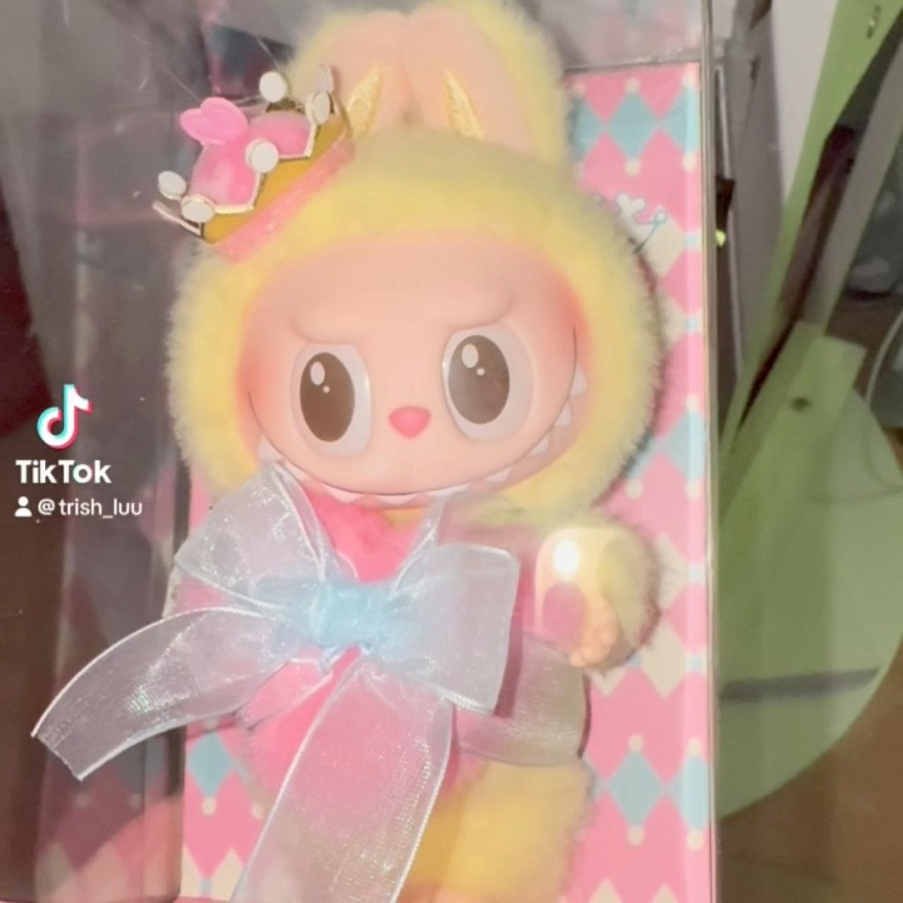 item listed by minipop25