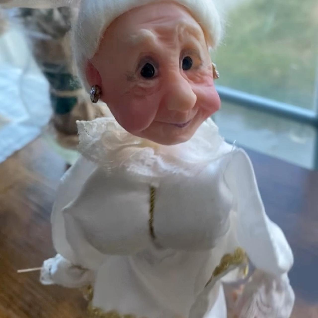 item listed by 2ndhandthrift323