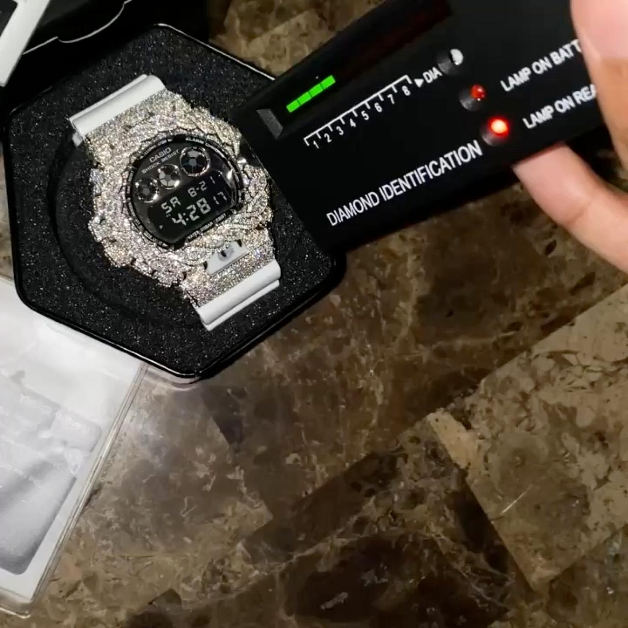 item listed by zprofitss