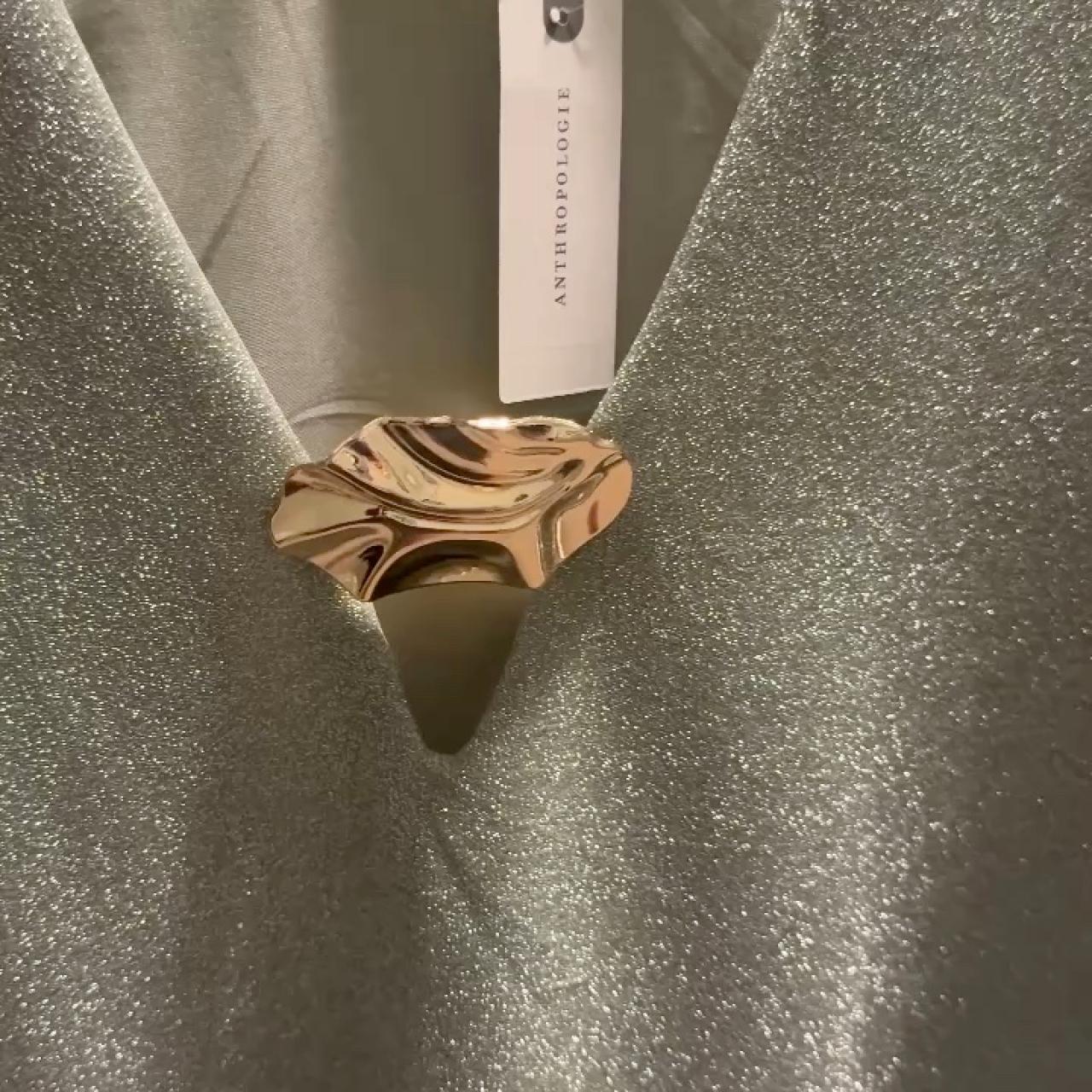 item listed by mandyyyym