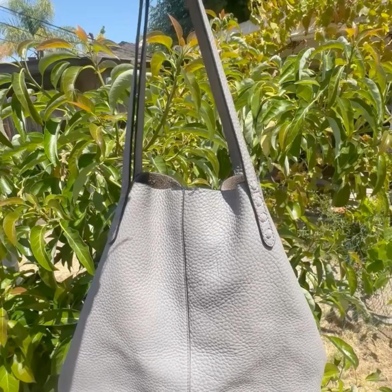 item listed by yaneli_sanchez