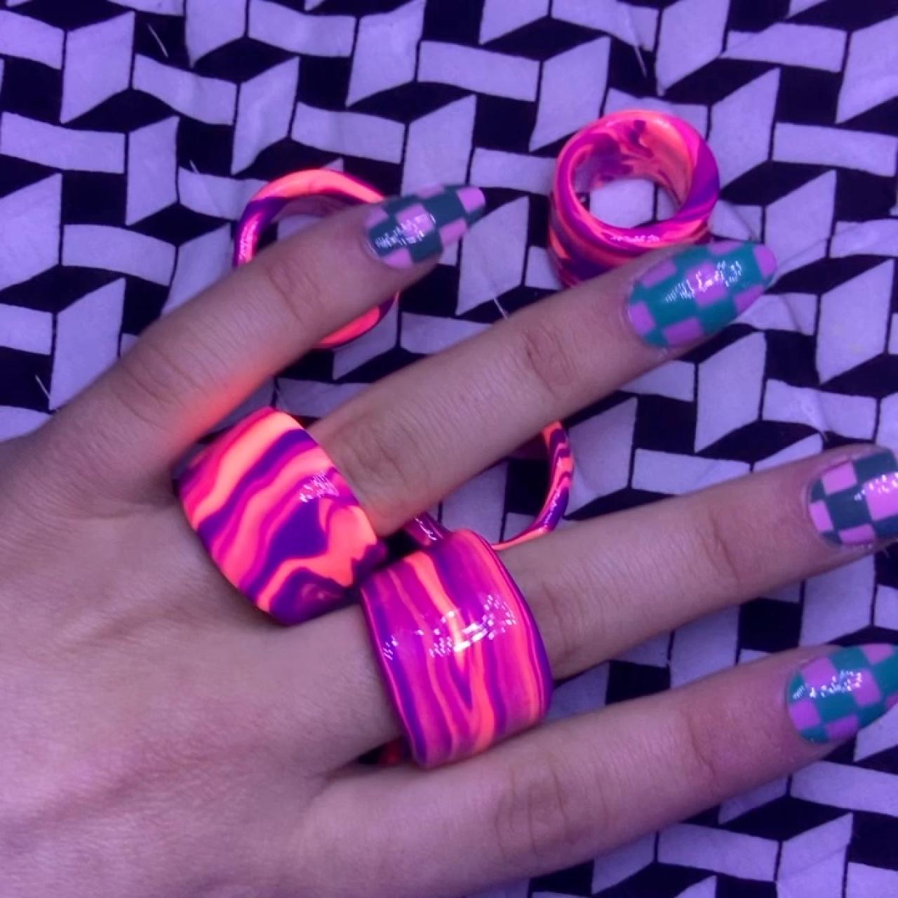 item listed by 99groovy