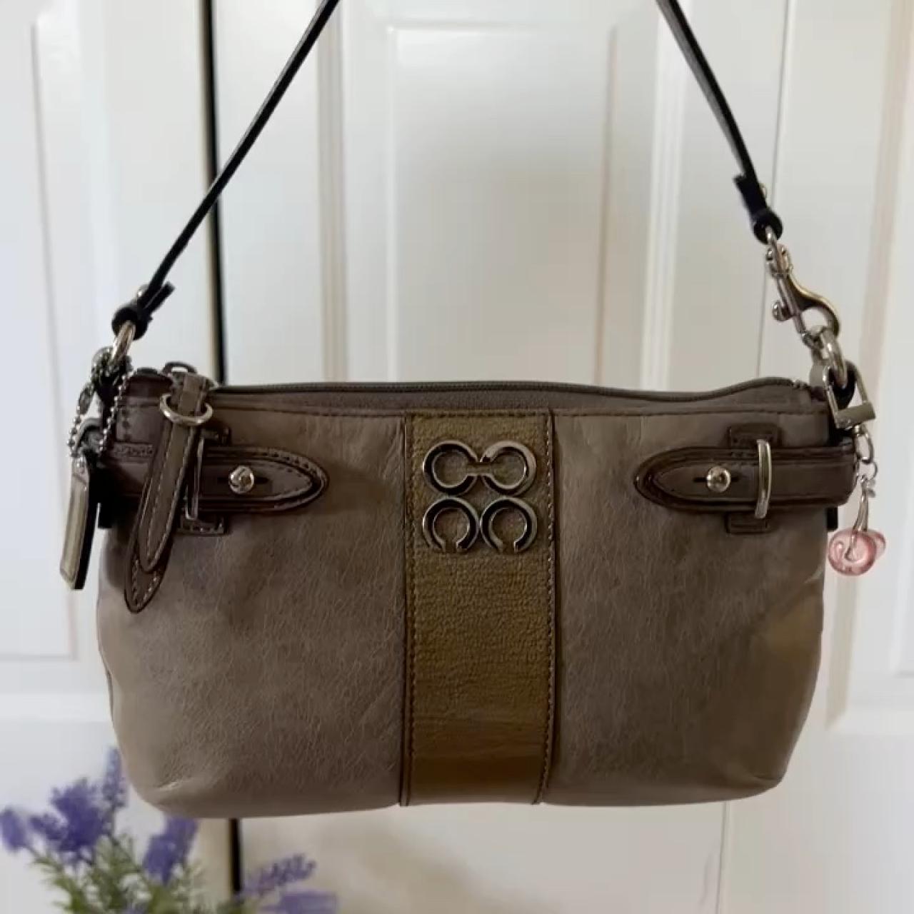 item listed by solimar81
