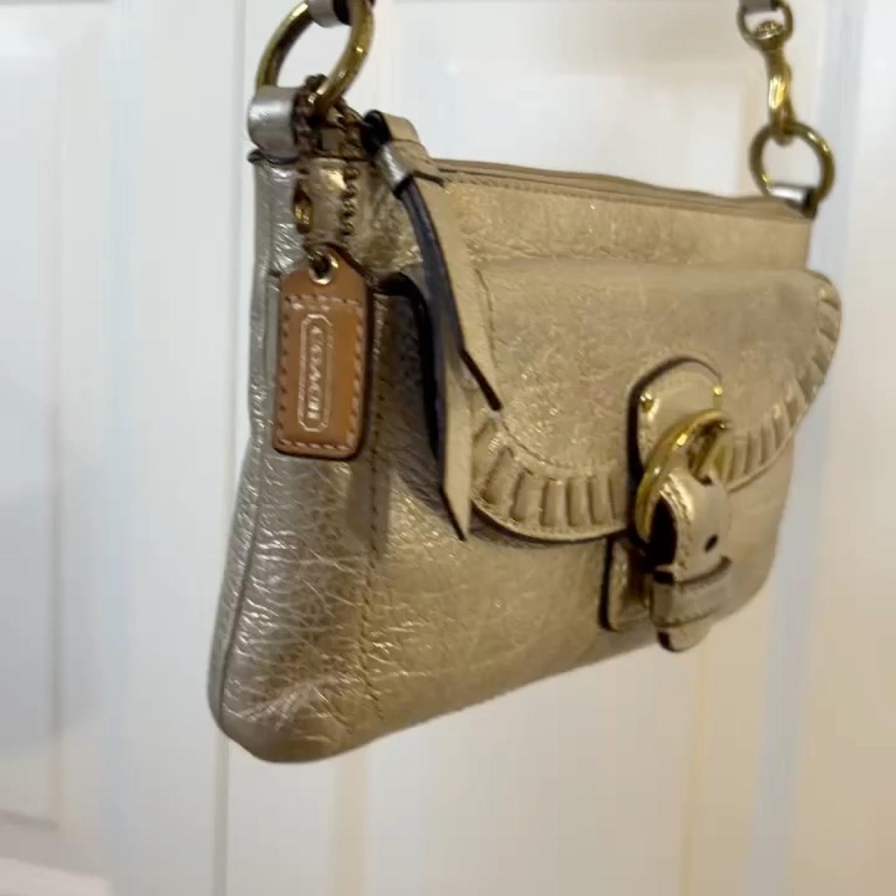 item listed by solimar81