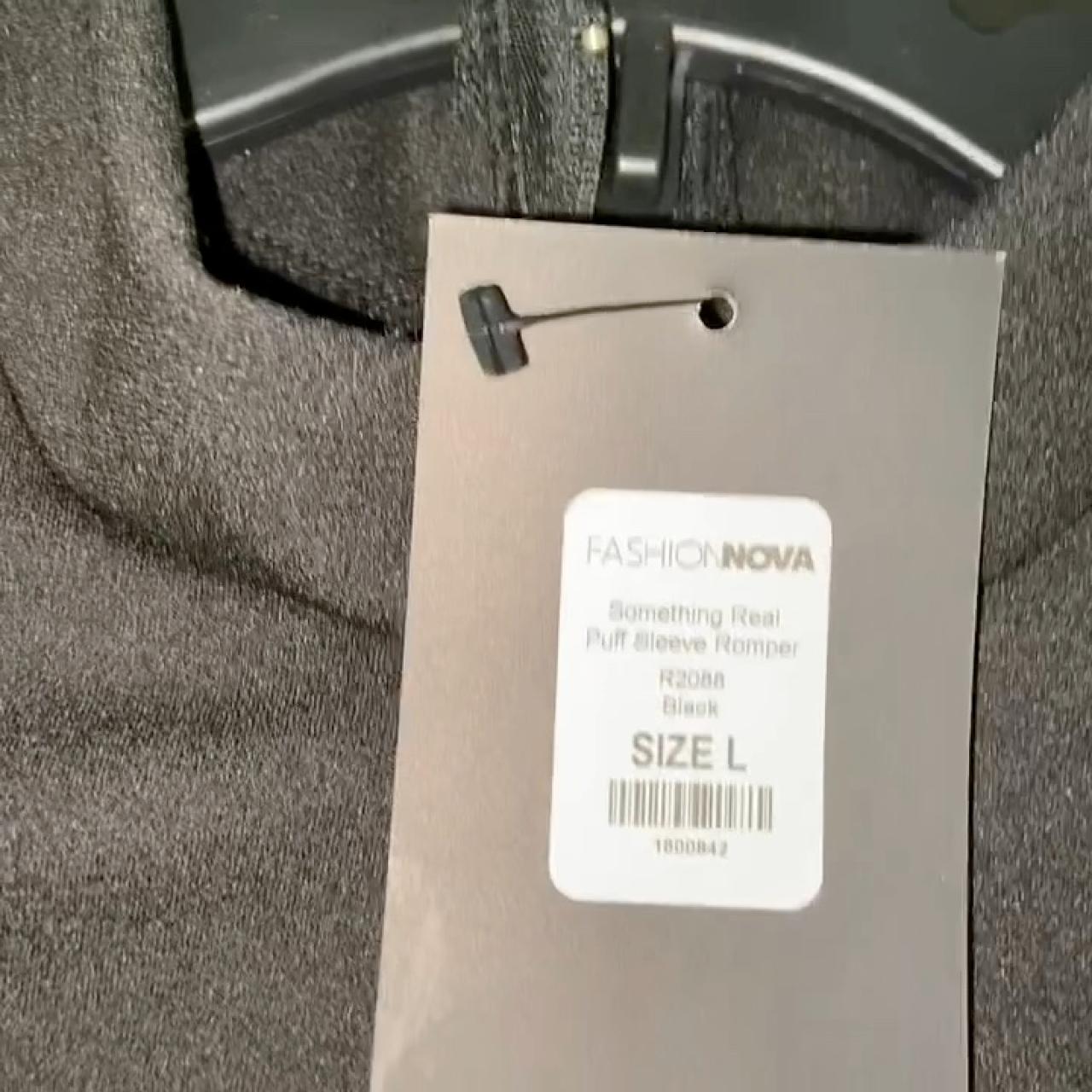 item listed by cakepopsqt