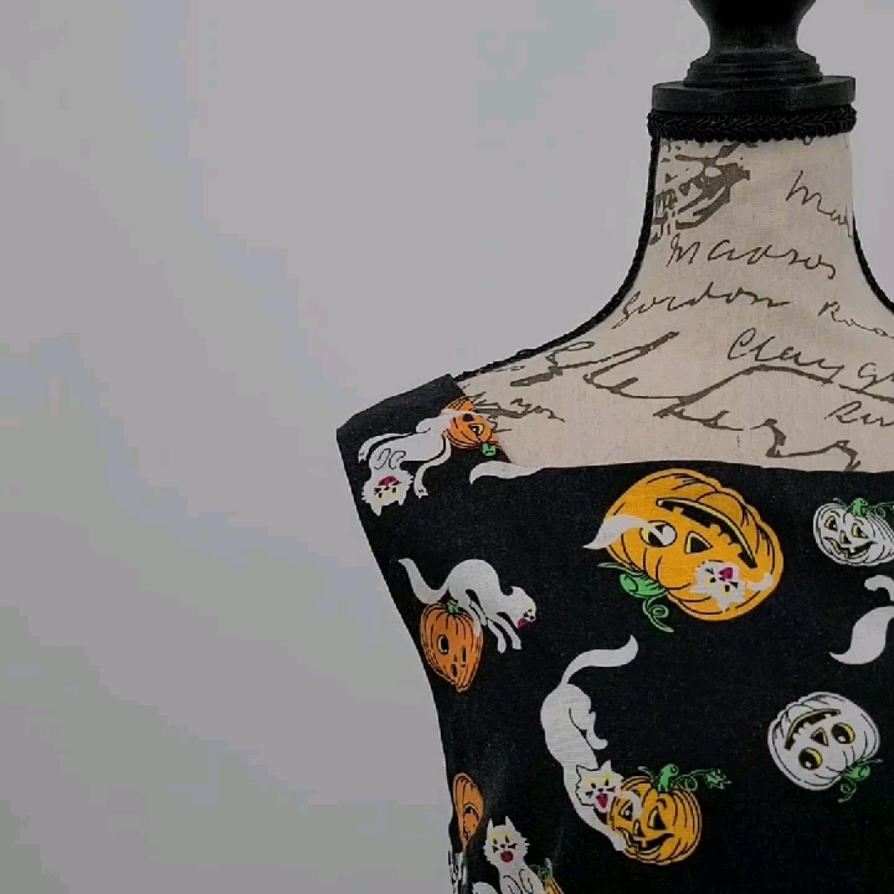 item listed by dresstoducks