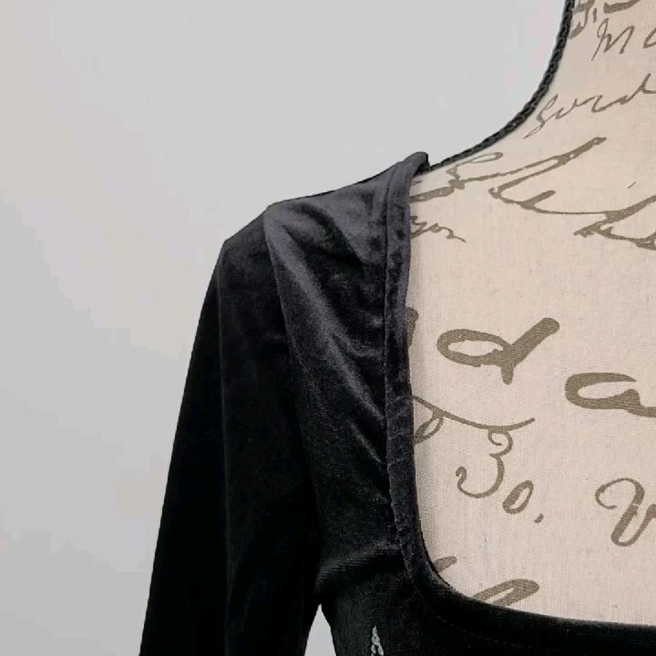 item listed by dresstoducks