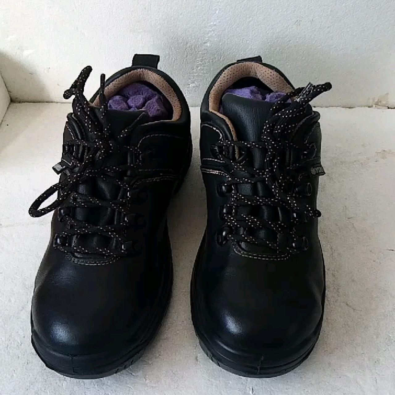 Yd. Women's Black Boots | Depop
