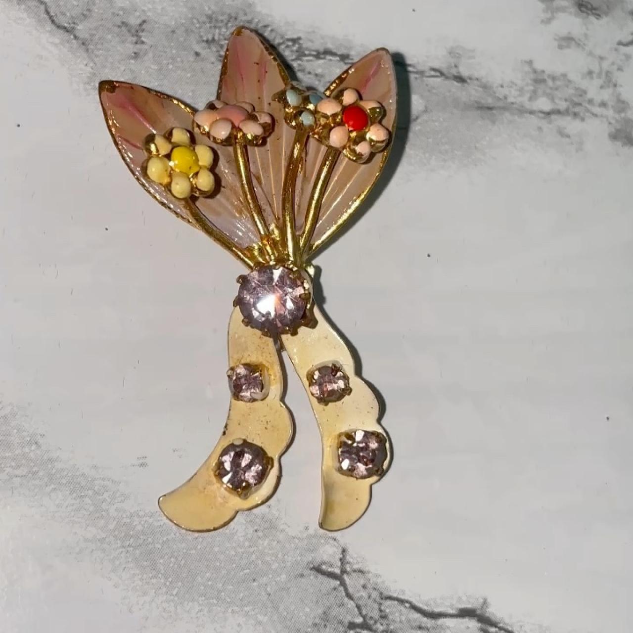 item listed by dxddydior
