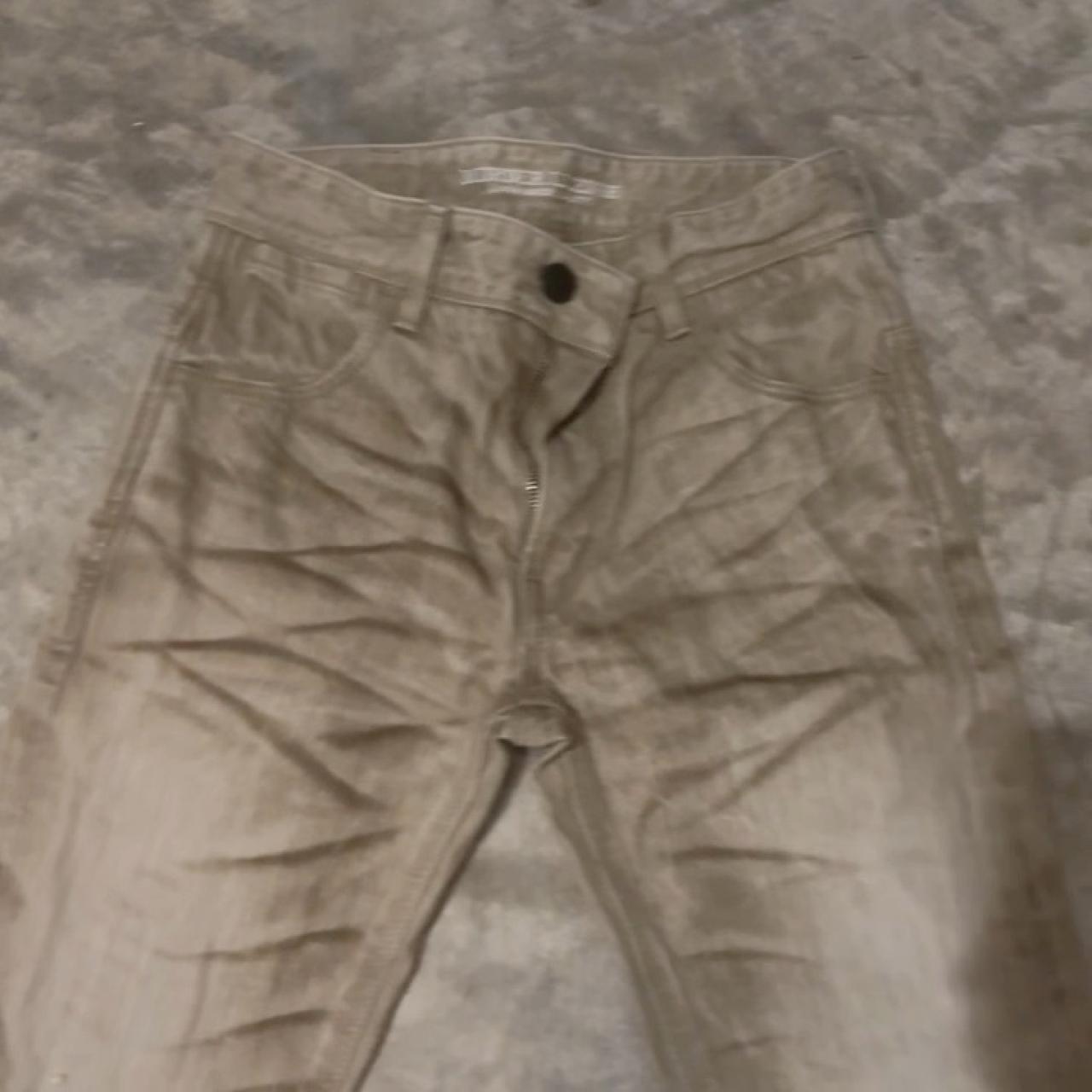 item listed by tskyzicloset