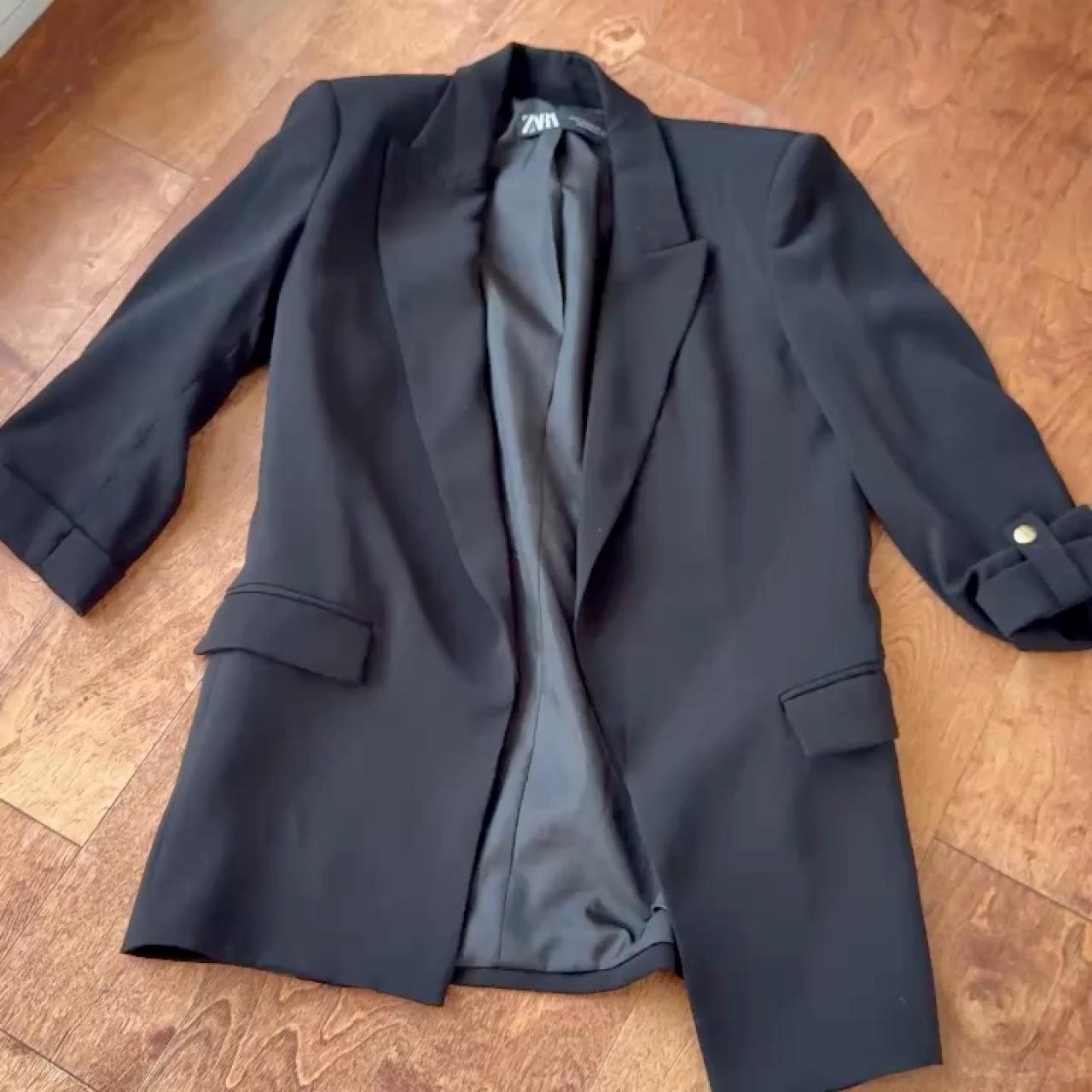 item listed by luxecaliseller