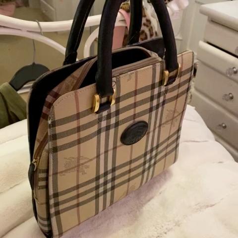 Authentic Burberry Purse has some little stain shown - Depop