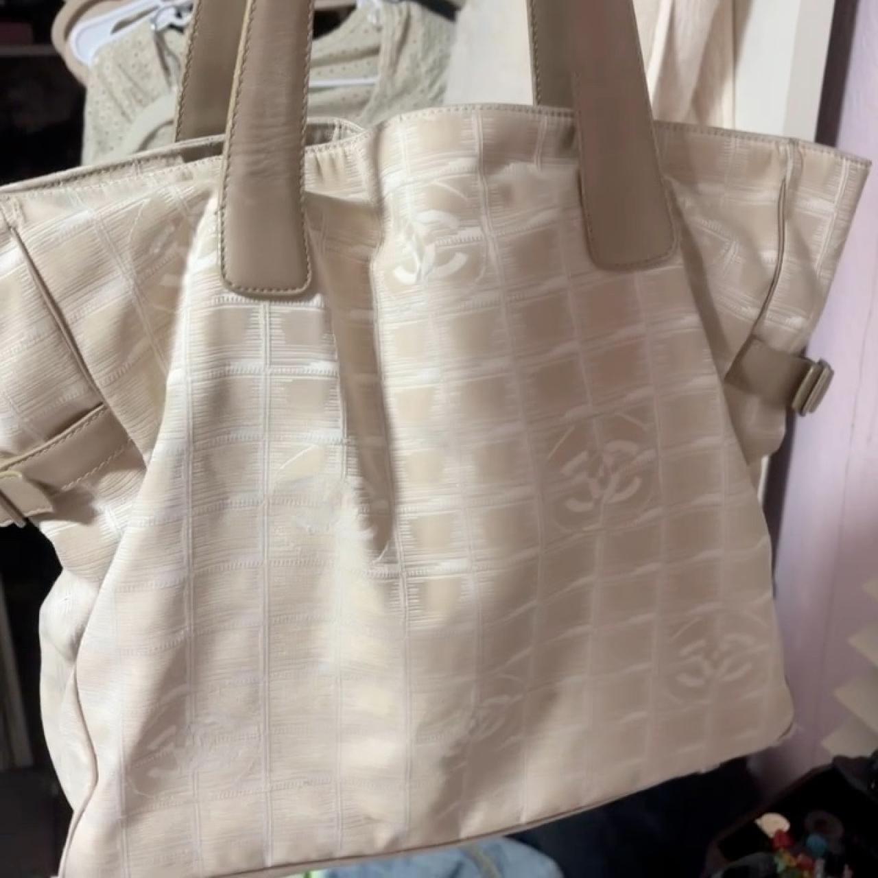 item listed by collectedbybrooke