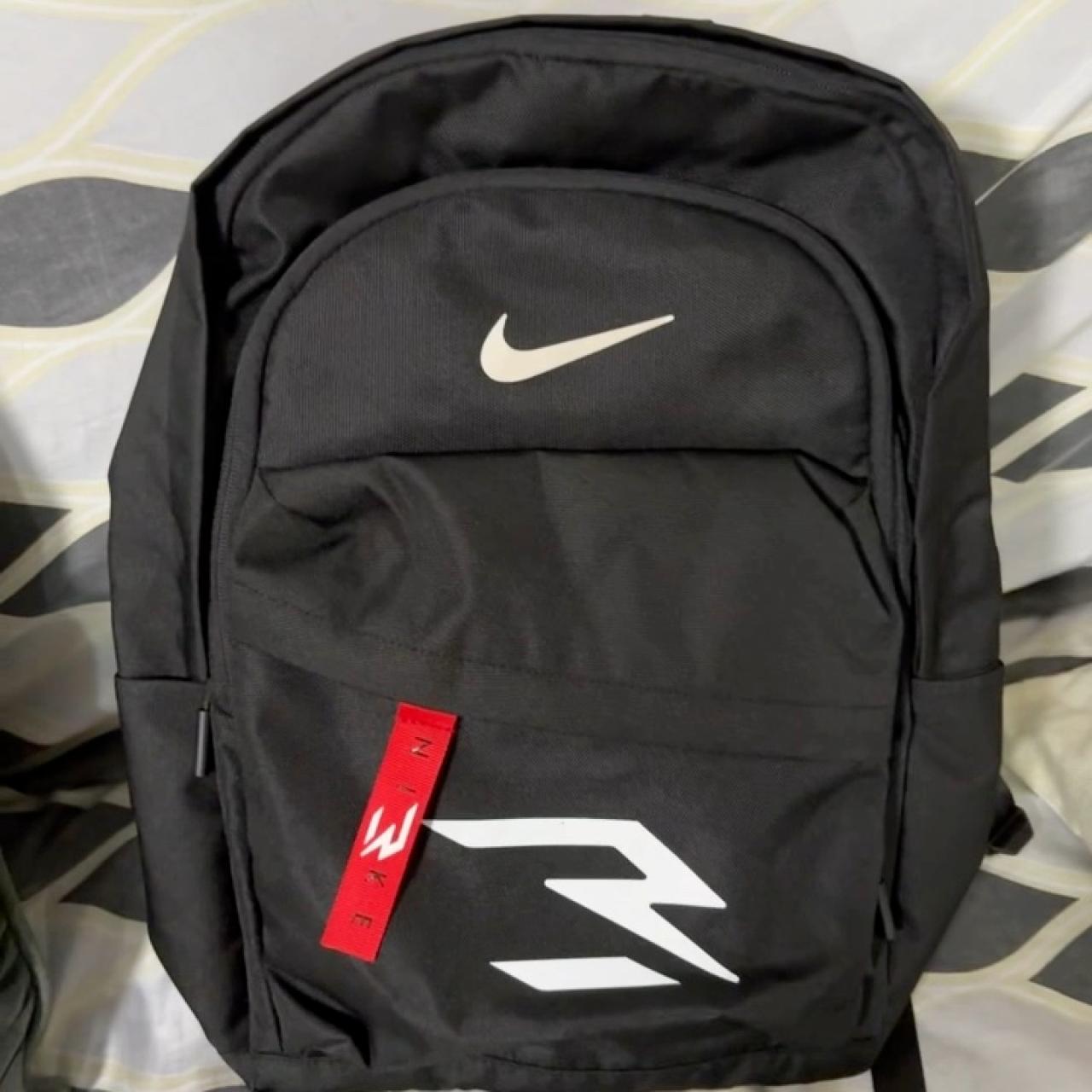 【未使用】NIKE NN RUNNING TEAM バックパック 24L Backpack (24L) - NN Running Team