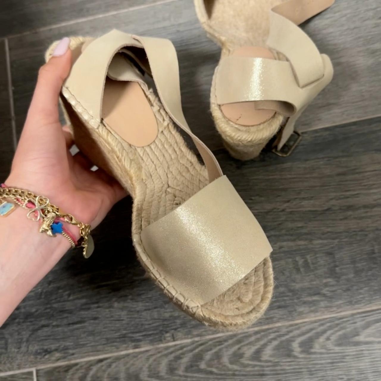 item listed by 23adean