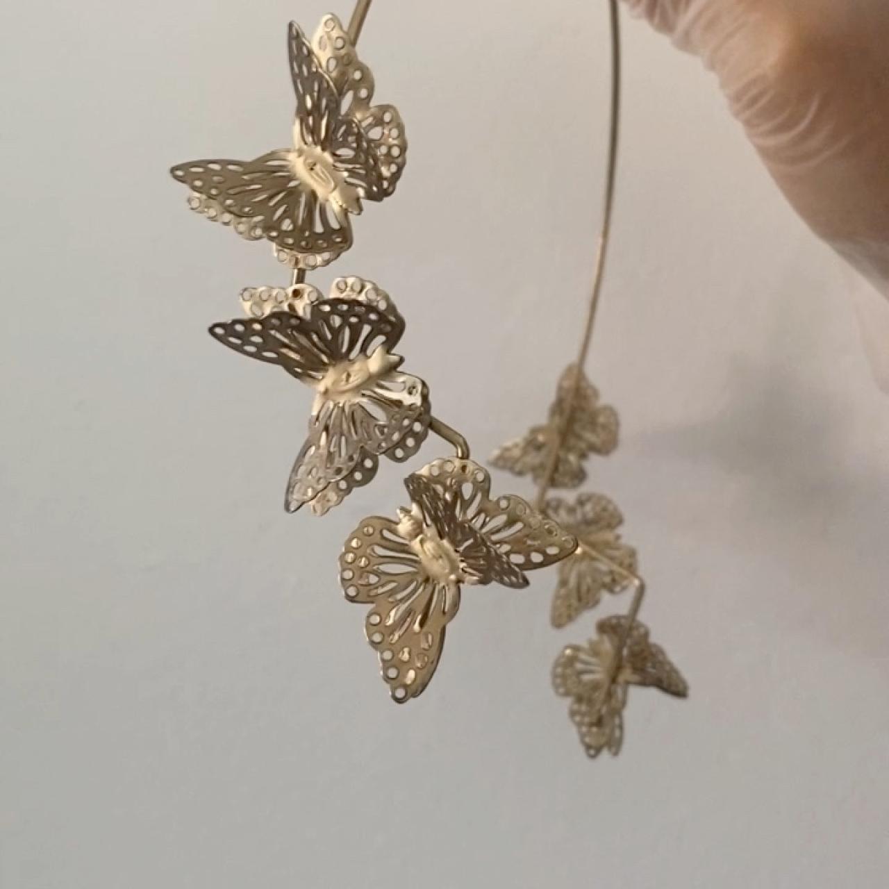 item listed by mathilda_q