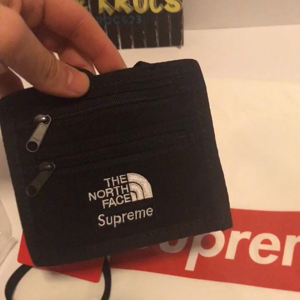 supreme tnf travel wallet