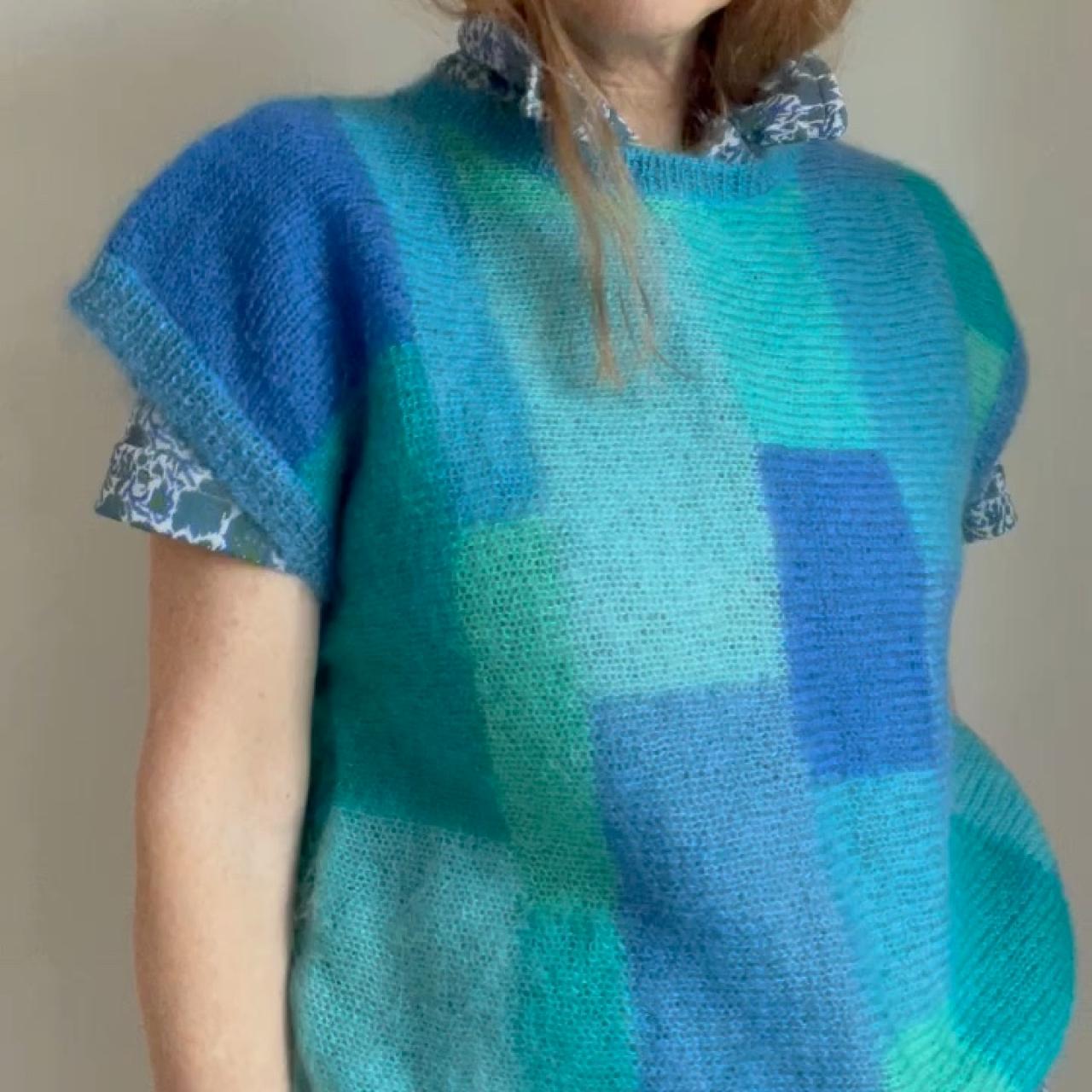 vintage-90s-sweater-vest-mohair-colorblack-dopamine-depop