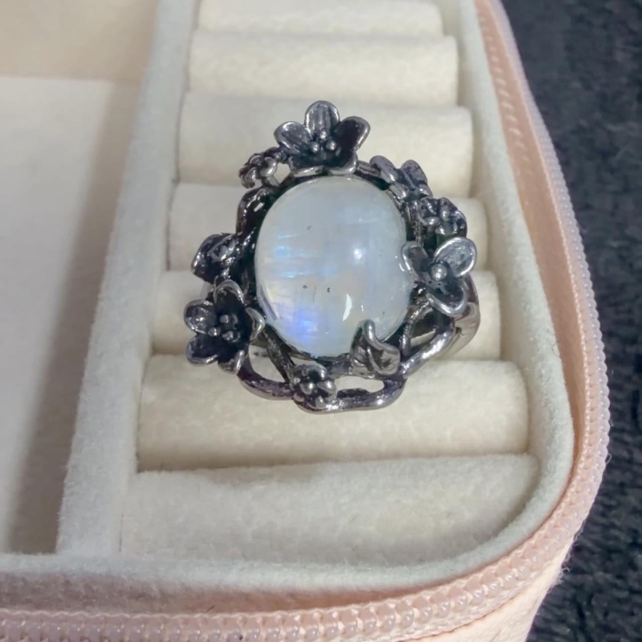 item listed by sauc1203