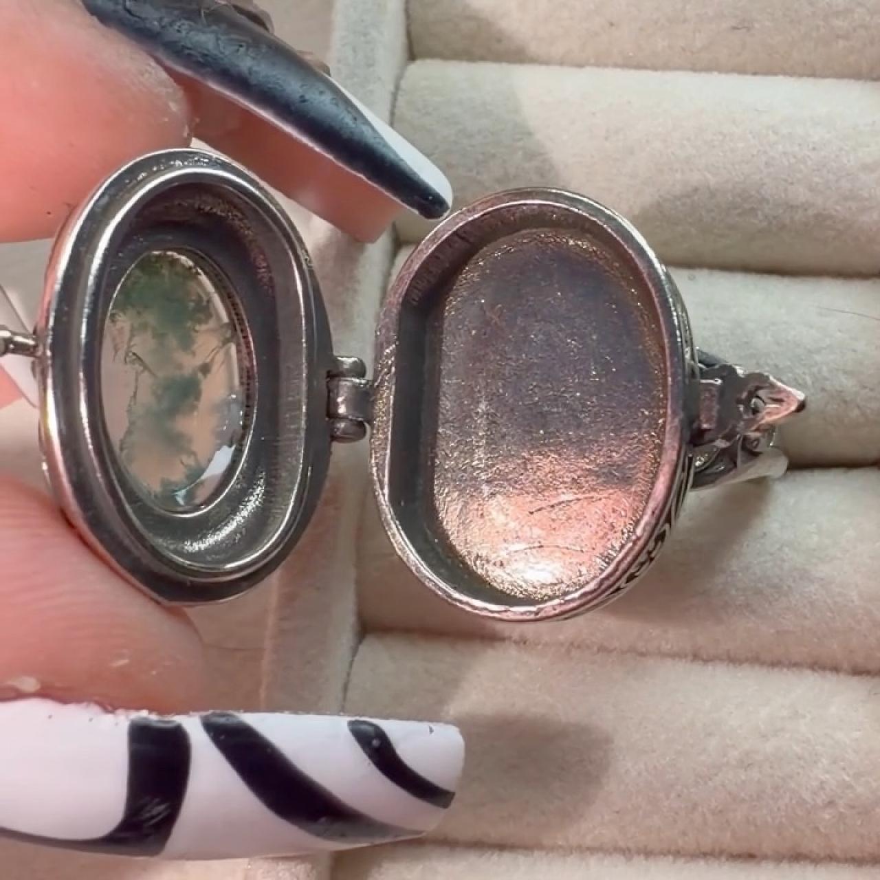 item listed by sauc1203