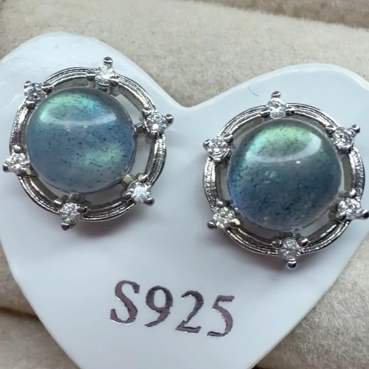 item listed by sauc1203