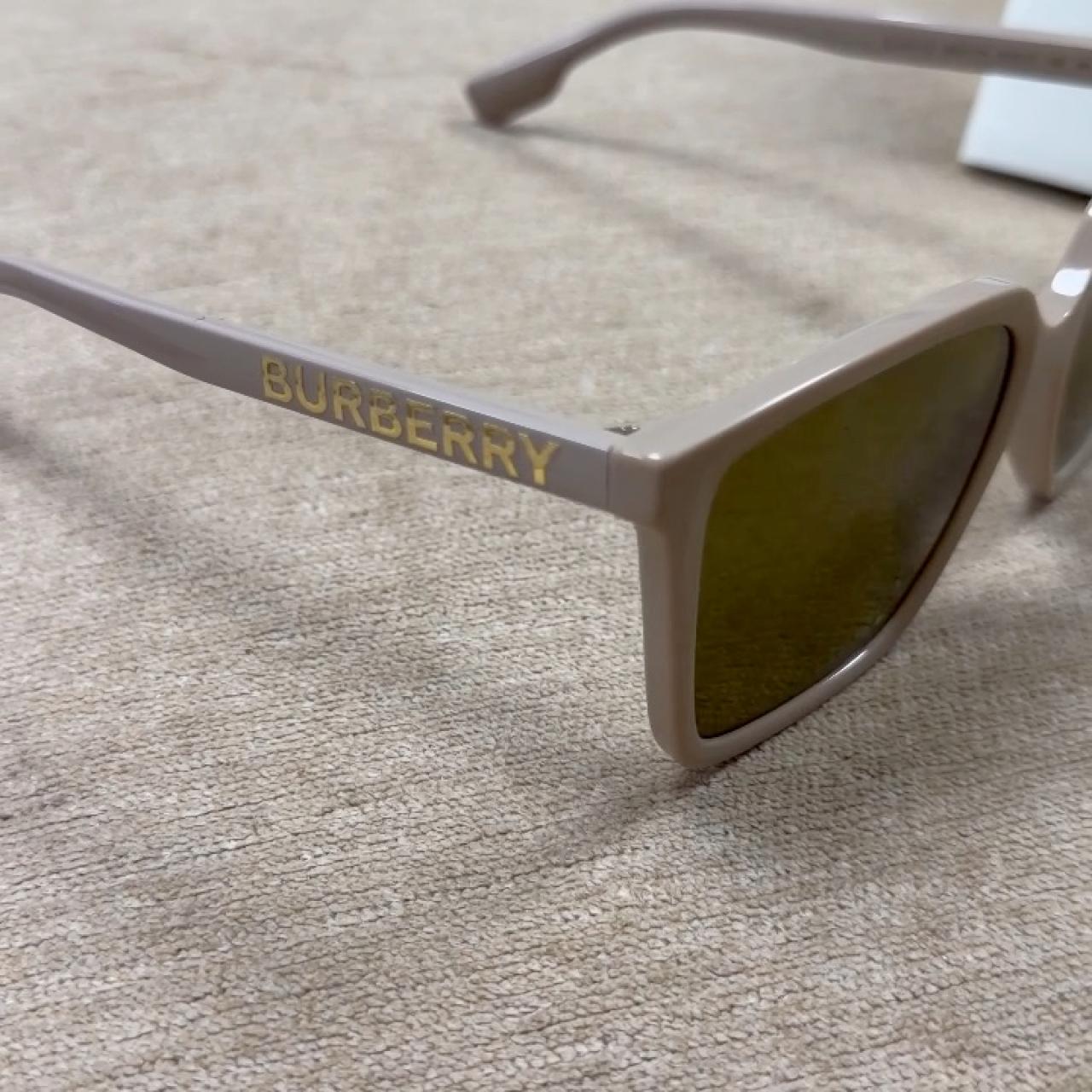 item listed by trishiexo