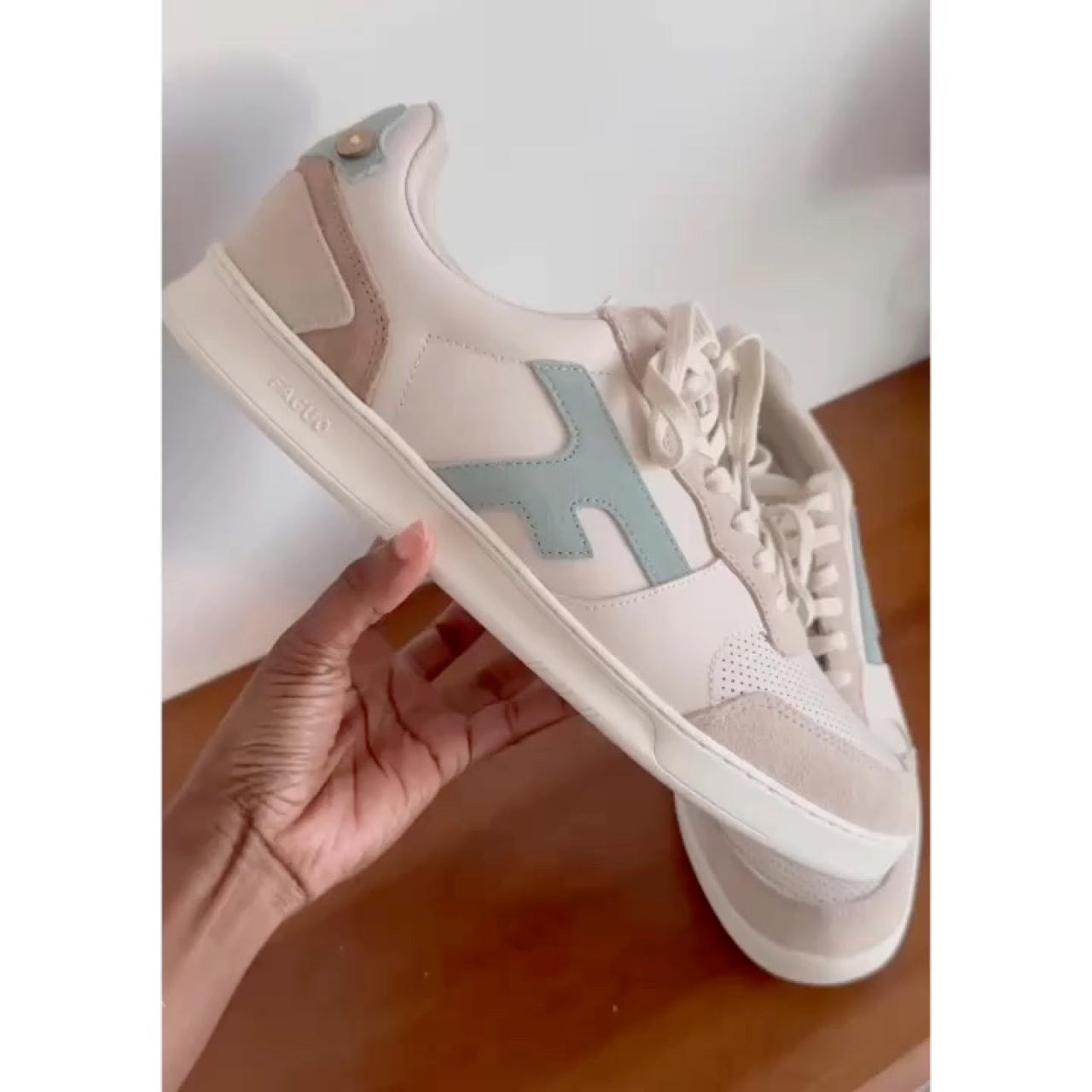 item listed by 7avenue