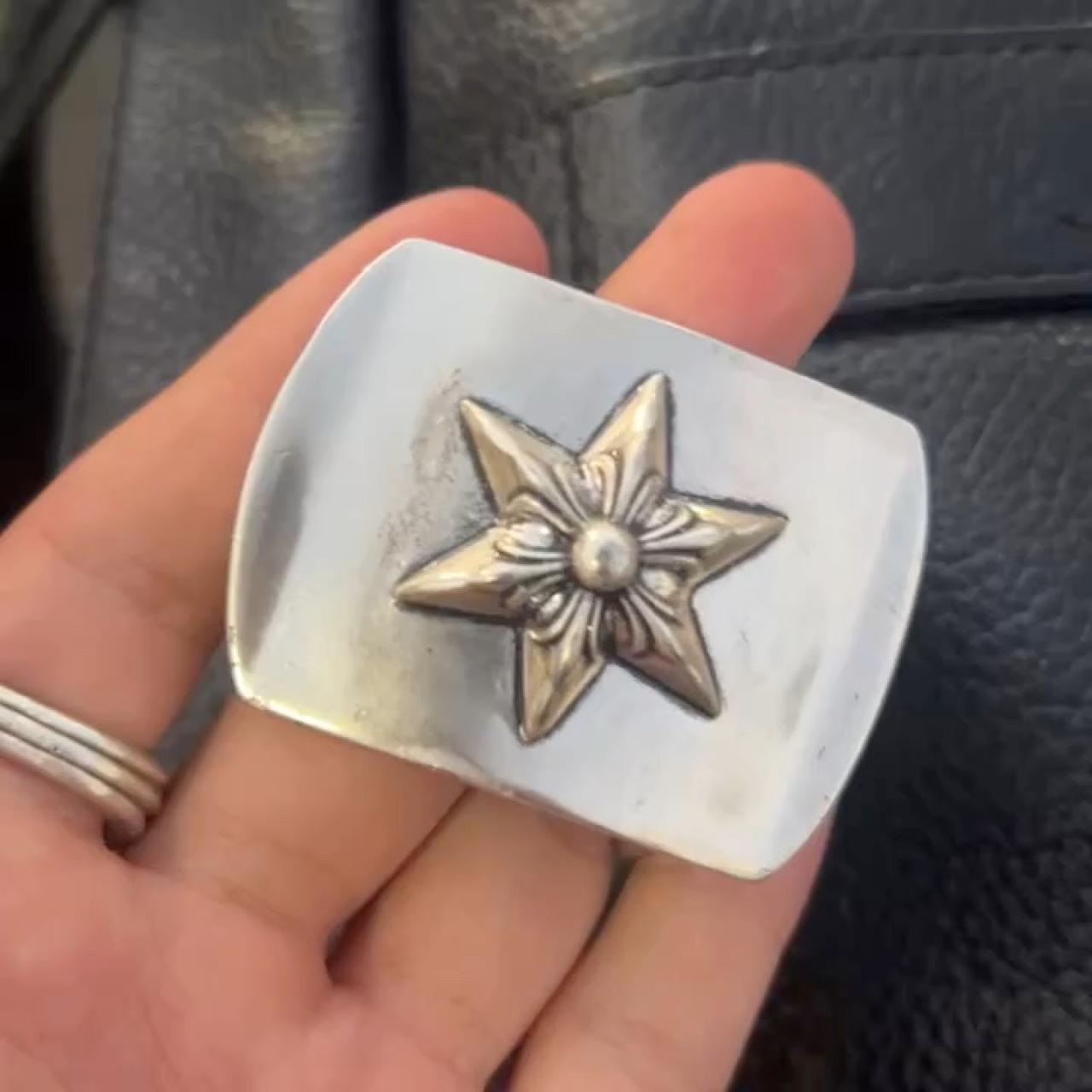 item listed by i_eat_clothes