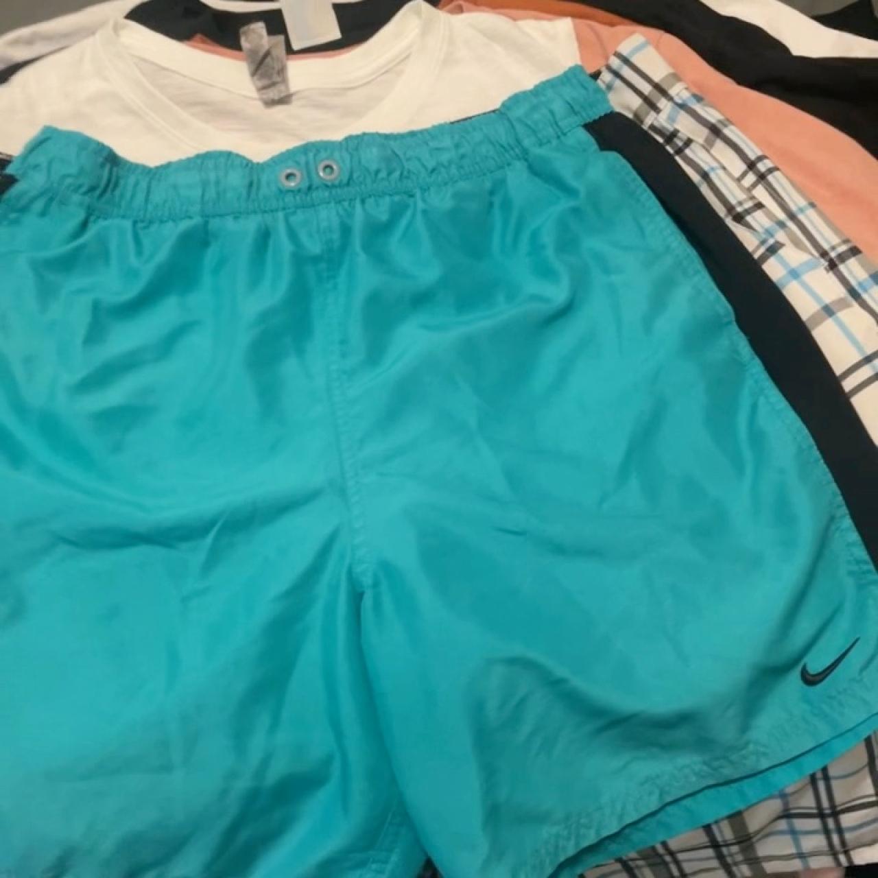 item listed by streetwearcenter