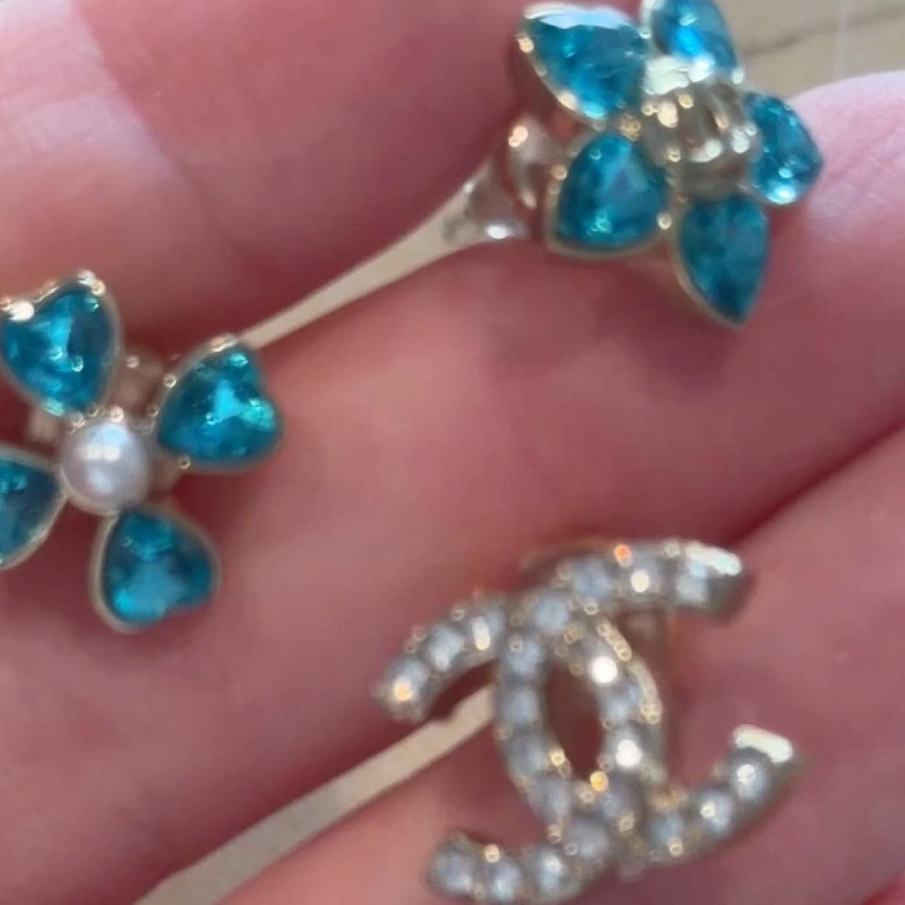 item listed by antiquejewel