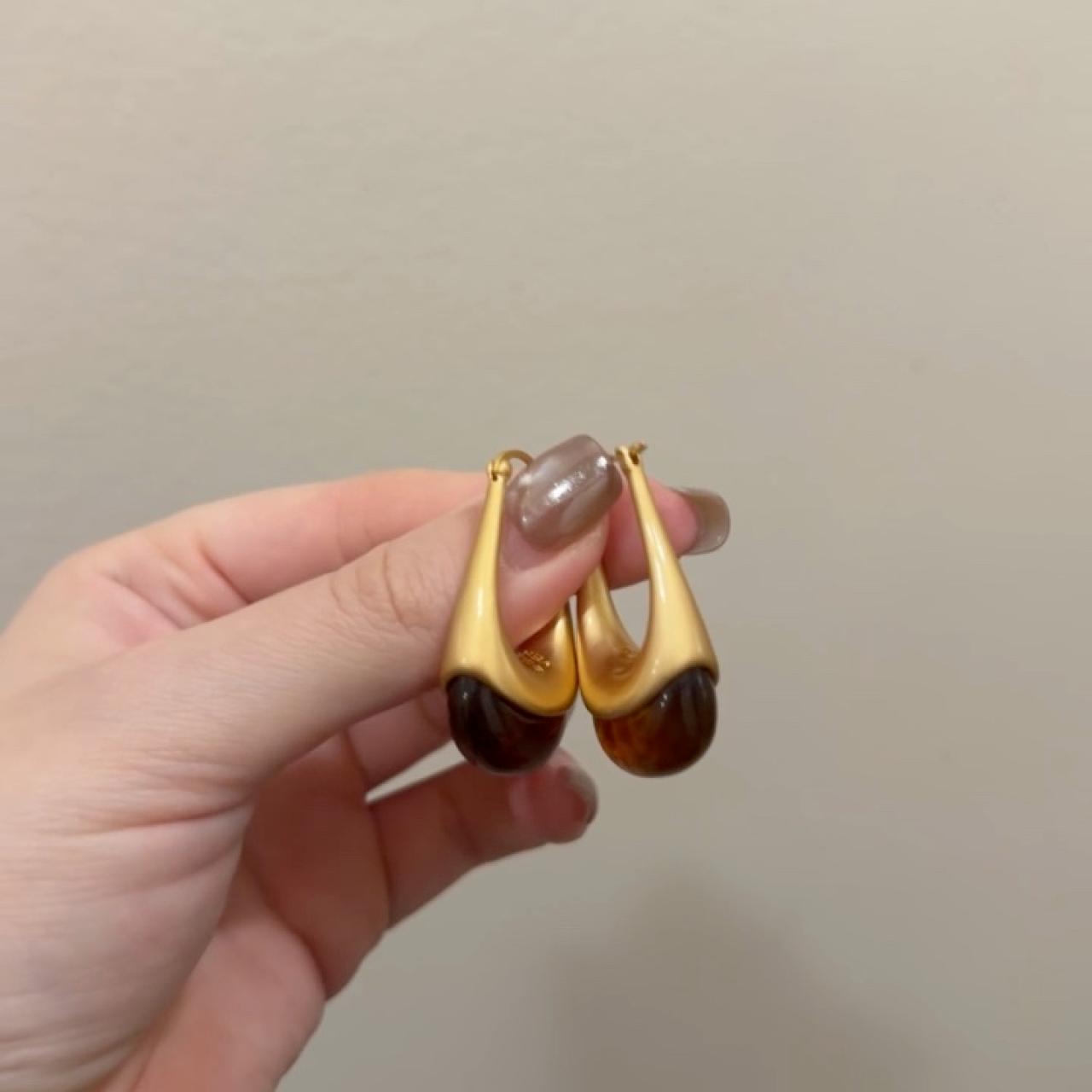 item listed by antiquejewel