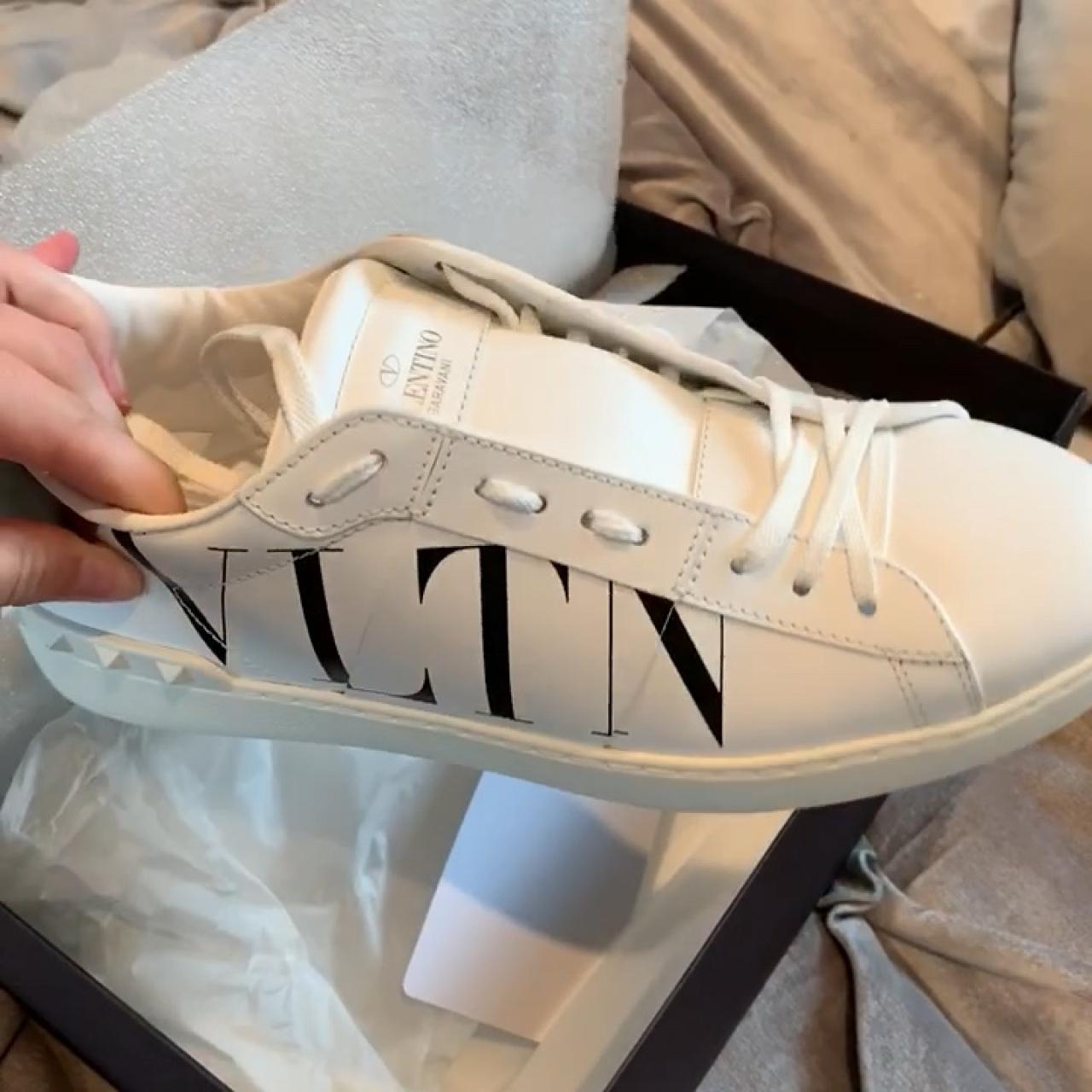 Vltn on sale shoes replica