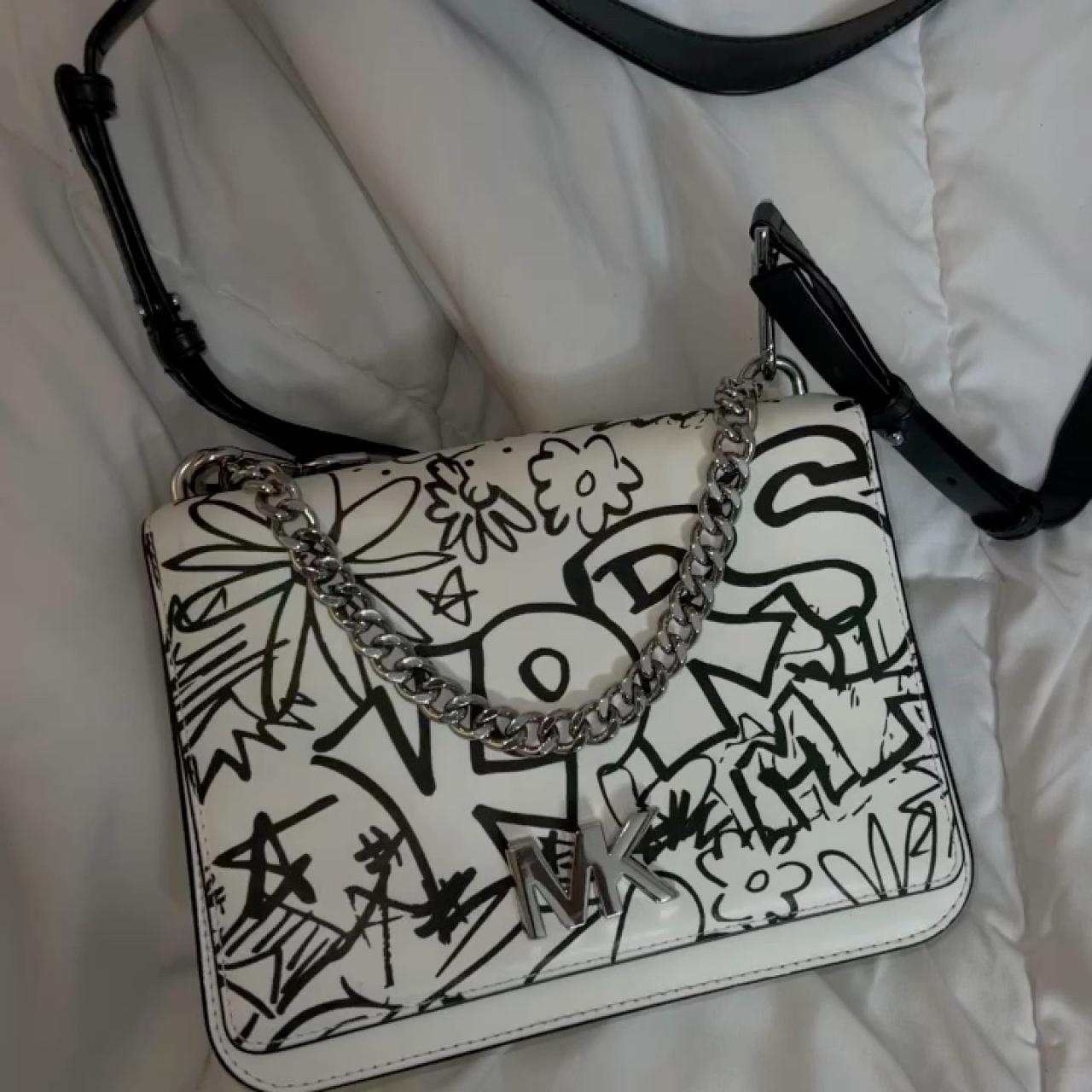 item listed by 1kfais