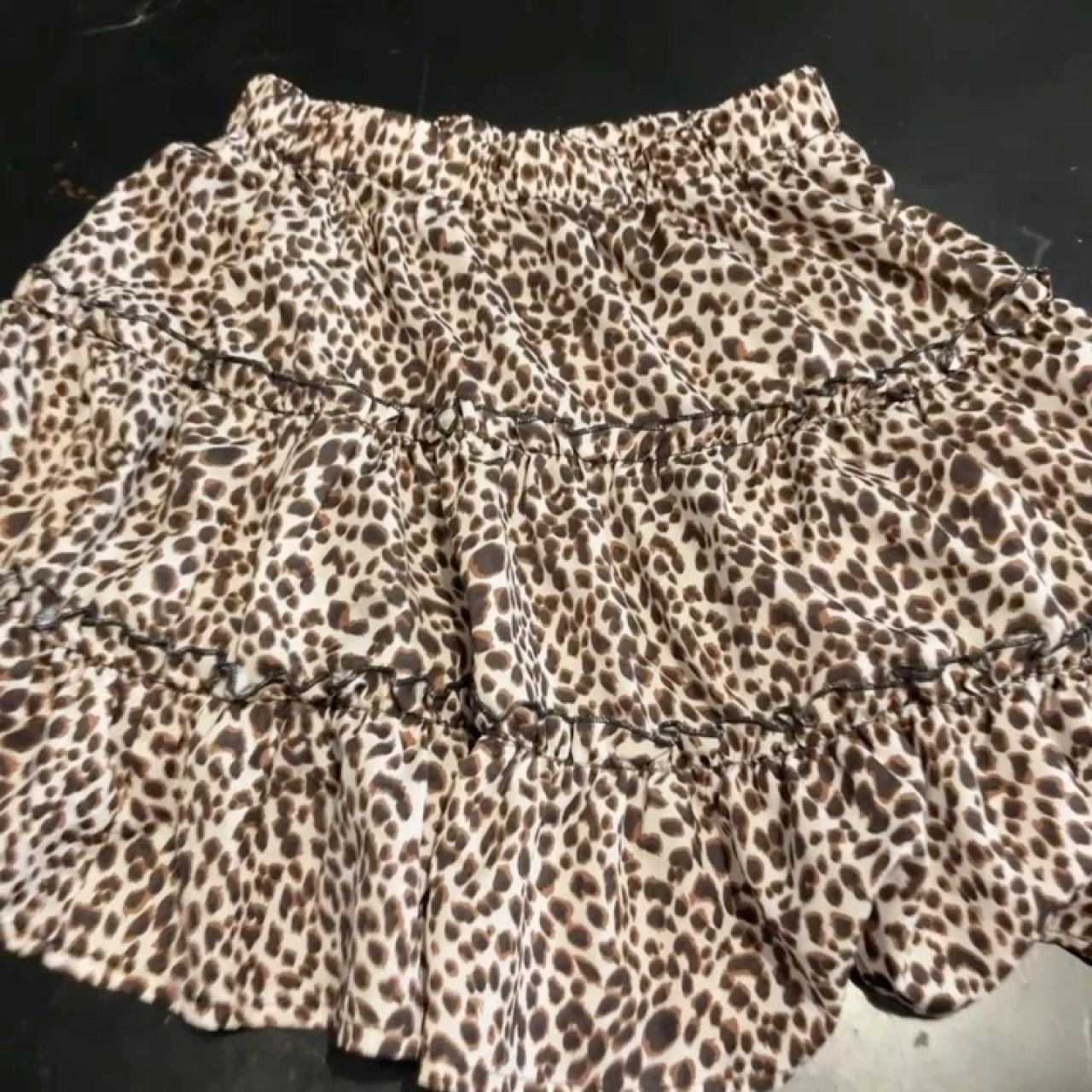 item listed by yvscloset_