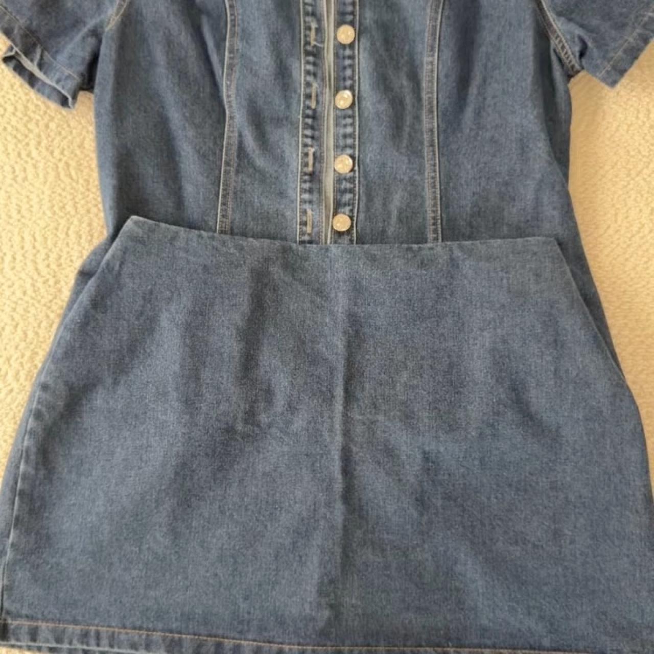 item listed by highfrequencycloset