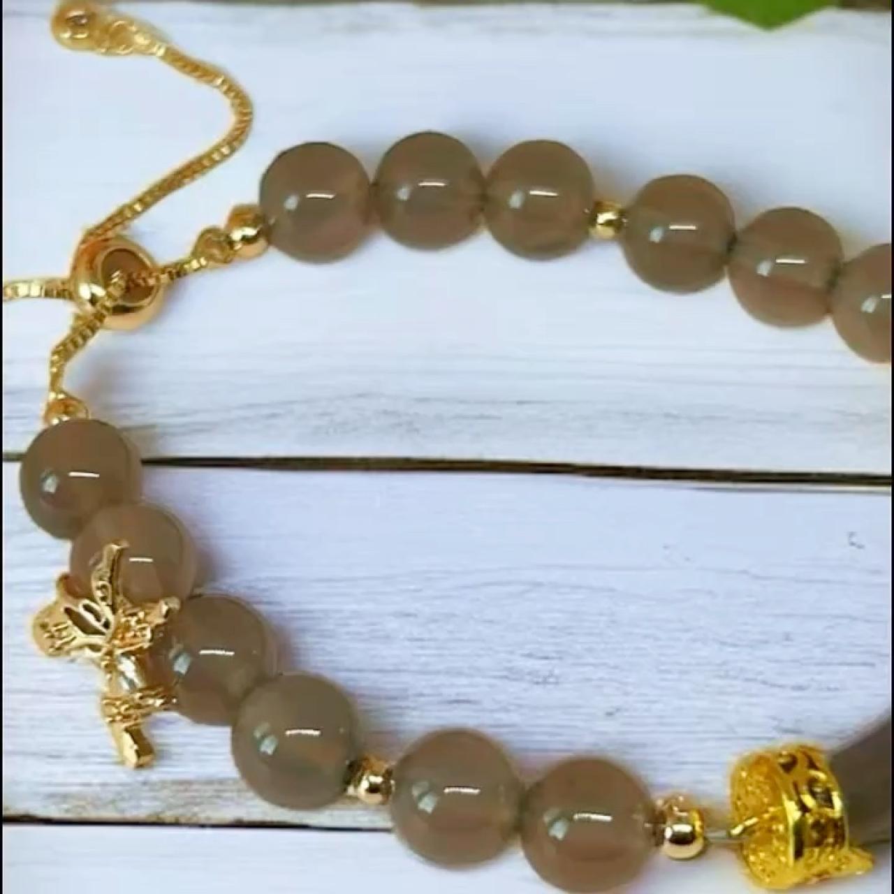 item listed by solunagems