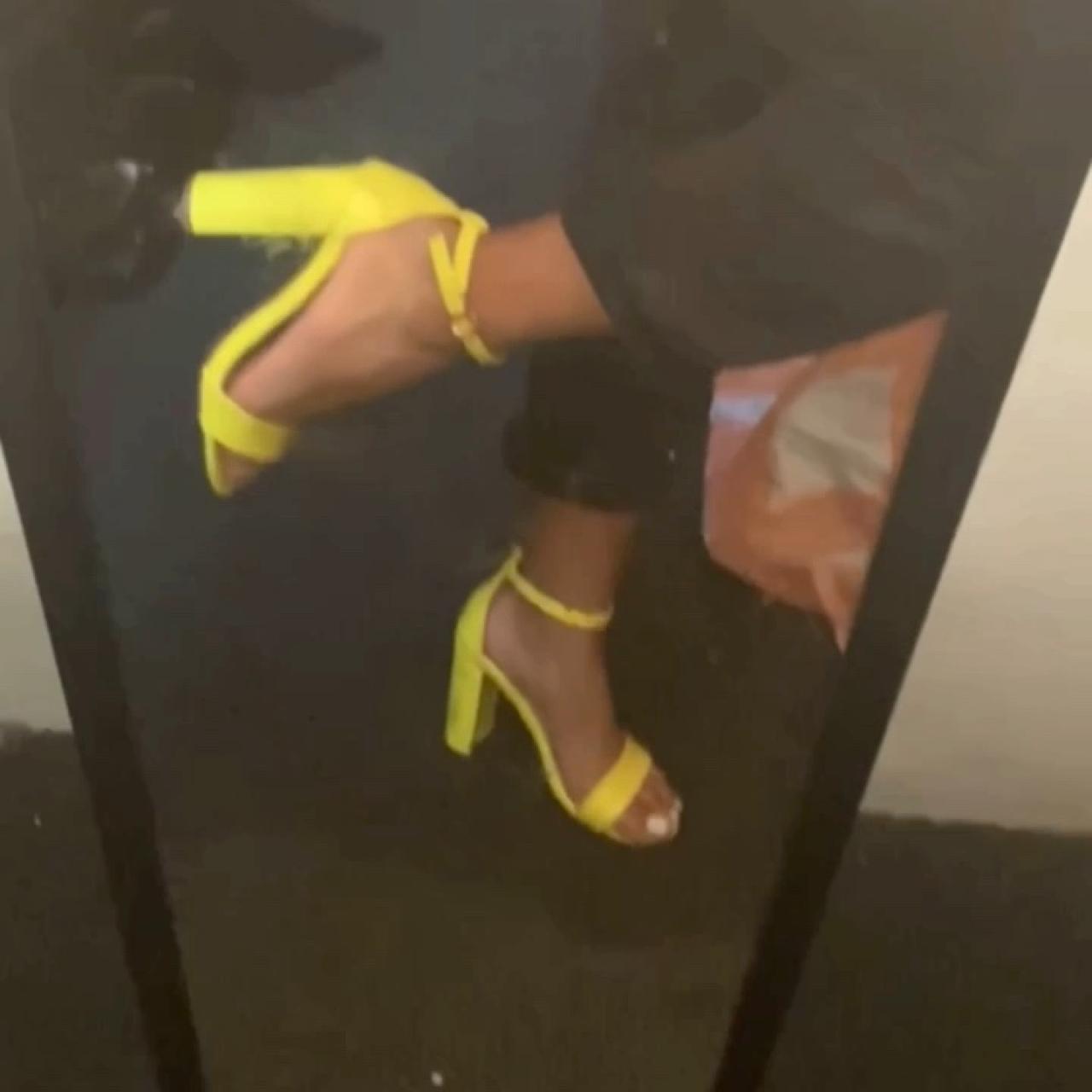 yellow heels size 6