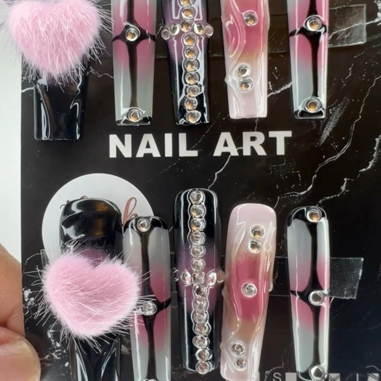 item listed by ebbyscloset1