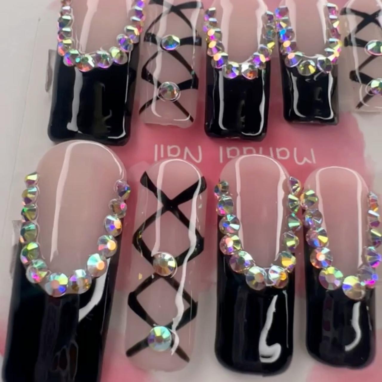item listed by ebbyscloset1